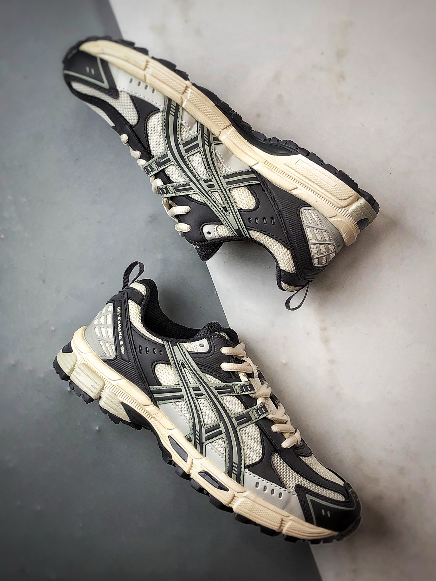 190 Asics Gel-Kahana 8 SP 米白深灰 亚瑟士经典户外跑鞋 1011B998-201