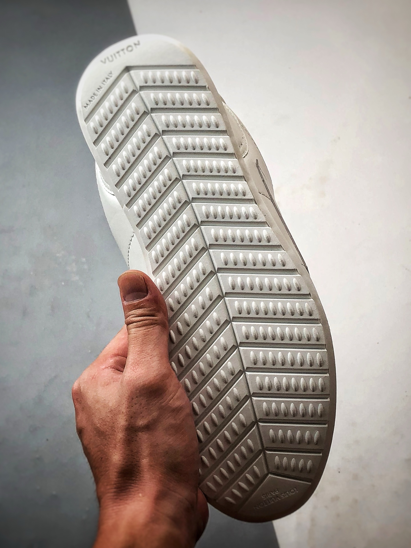 520 驴牌 x Ni Buttersoft FW25 白色 联名款舒适柔软黄油休闲运动鞋