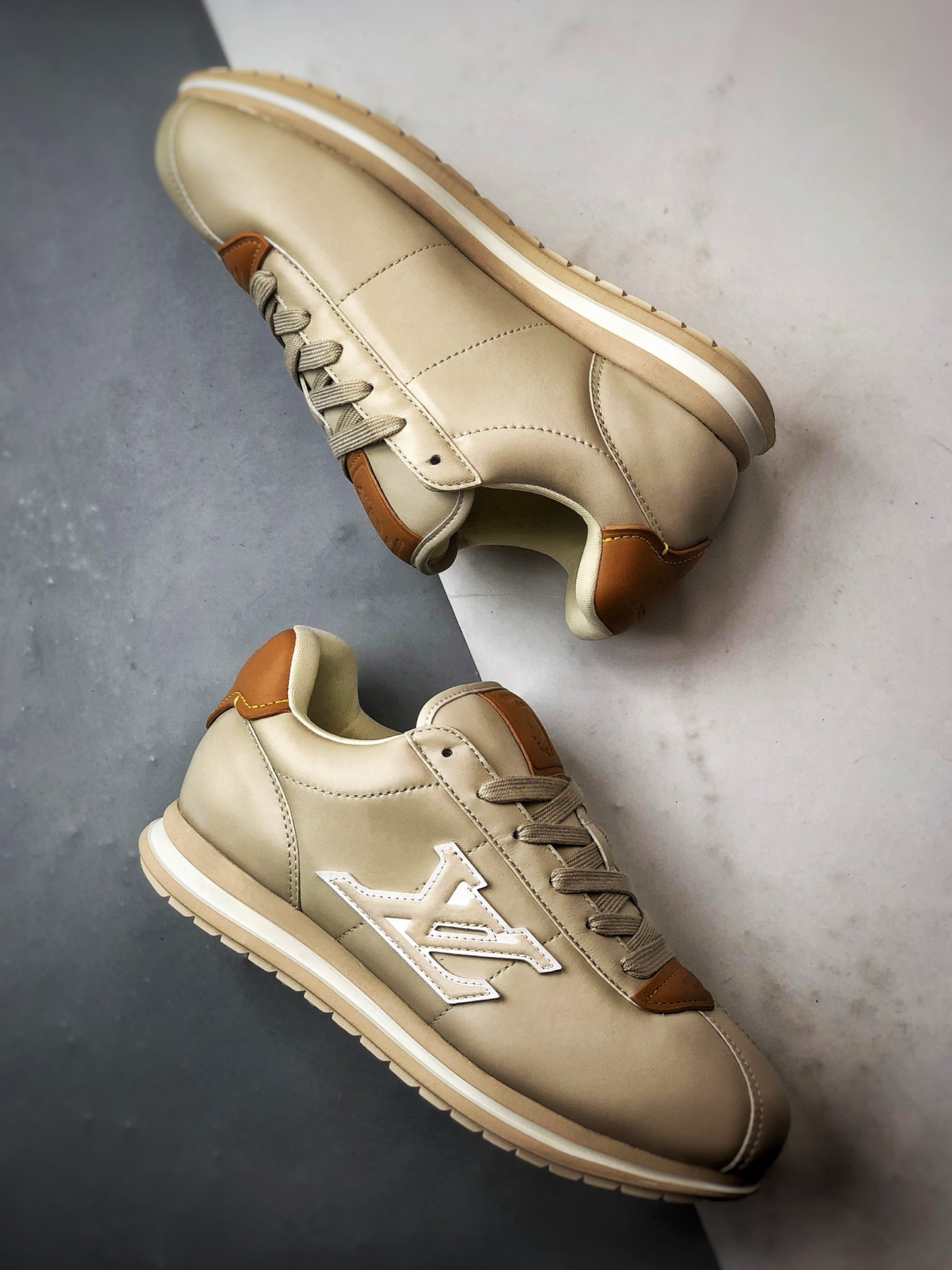 520 驴牌 x Ni Buttersoft FW25 米棕 联名款舒适柔软黄油休闲运动鞋