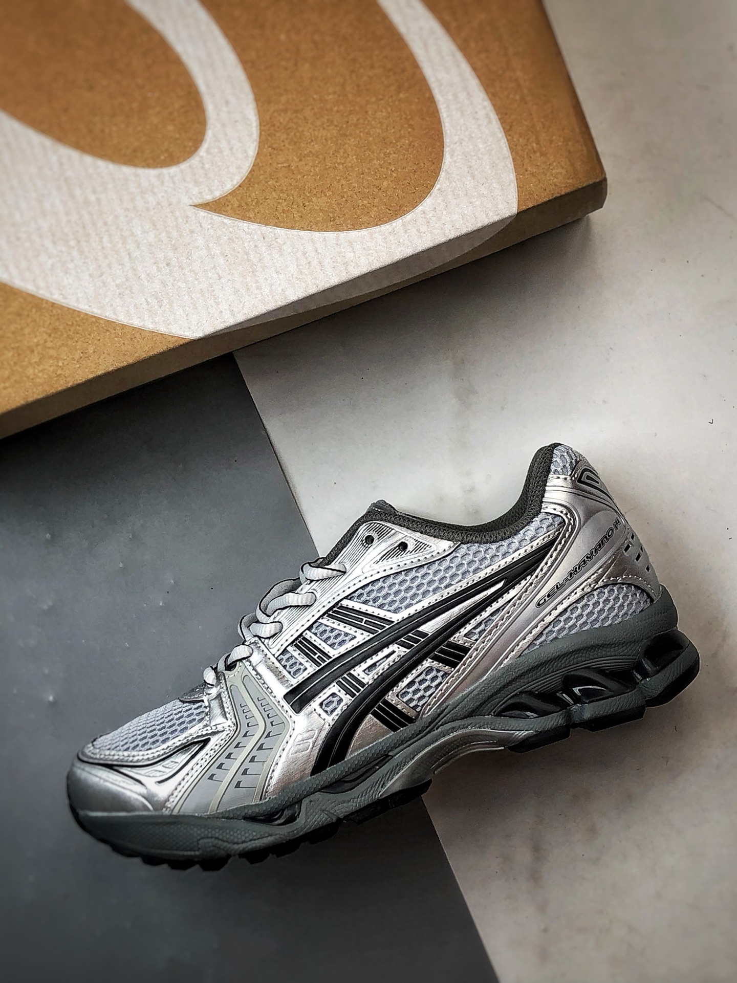 200 Asics Gel-Kayano 14 银黑 亚瑟士14代 纳米纤维气垫百搭休闲运动慢跑鞋 1203A706-020-Chinese UA Cheap High Quatity Brand Clothes Bags handbags Sneakers wholesale wholesaler seller from China Factory suppliers Fashion Clothing Shoes best Quality Beautiful Price 200 Asics Gel-Kayano 14 银黑 亚瑟士14代 纳米纤维气垫百搭休闲运动慢跑鞋 1203A706-020