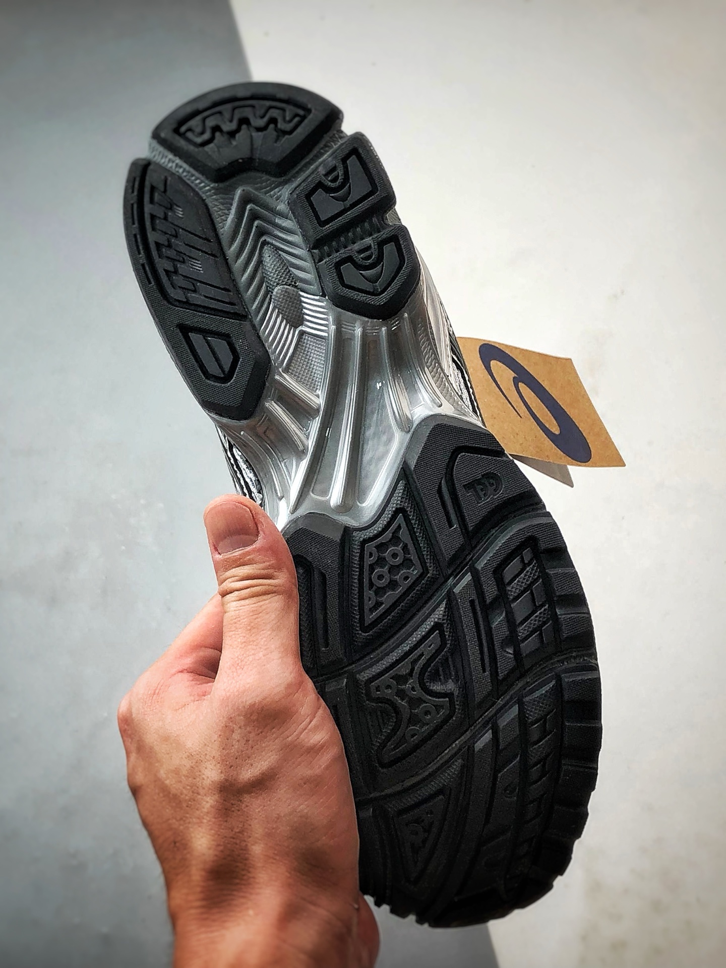 200 Asics Gel-Kayano 14 银黑 亚瑟士14代 纳米纤维气垫百搭休闲运动慢跑鞋 1203A706-020-Chinese UA Cheap High Quatity Brand Clothes Bags handbags Sneakers wholesale wholesaler seller from China Factory suppliers Fashion Clothing Shoes best Quality Beautiful Price 200 Asics Gel-Kayano 14 银黑 亚瑟士14代 纳米纤维气垫百搭休闲运动慢跑鞋 1203A706-020