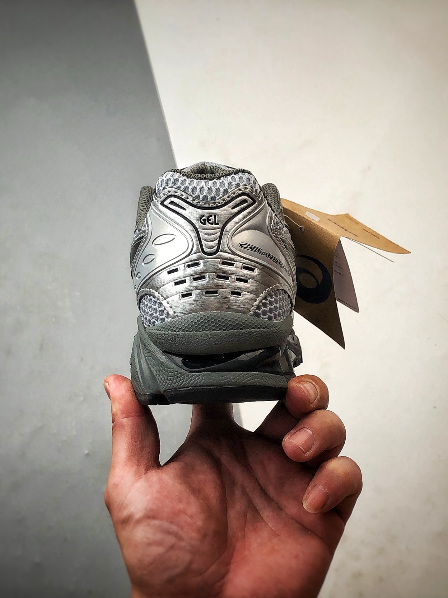 200 Asics Gel-Kayano 14 银黑 亚瑟士14代 纳米纤维气垫百搭休闲运动慢跑鞋 1203A706-020-Chinese UA Cheap High Quatity Brand Clothes Bags handbags Sneakers wholesale wholesaler seller from China Factory suppliers Fashion Clothing Shoes best Quality Beautiful Price 200 Asics Gel-Kayano 14 银黑 亚瑟士14代 纳米纤维气垫百搭休闲运动慢跑鞋 1203A706-020