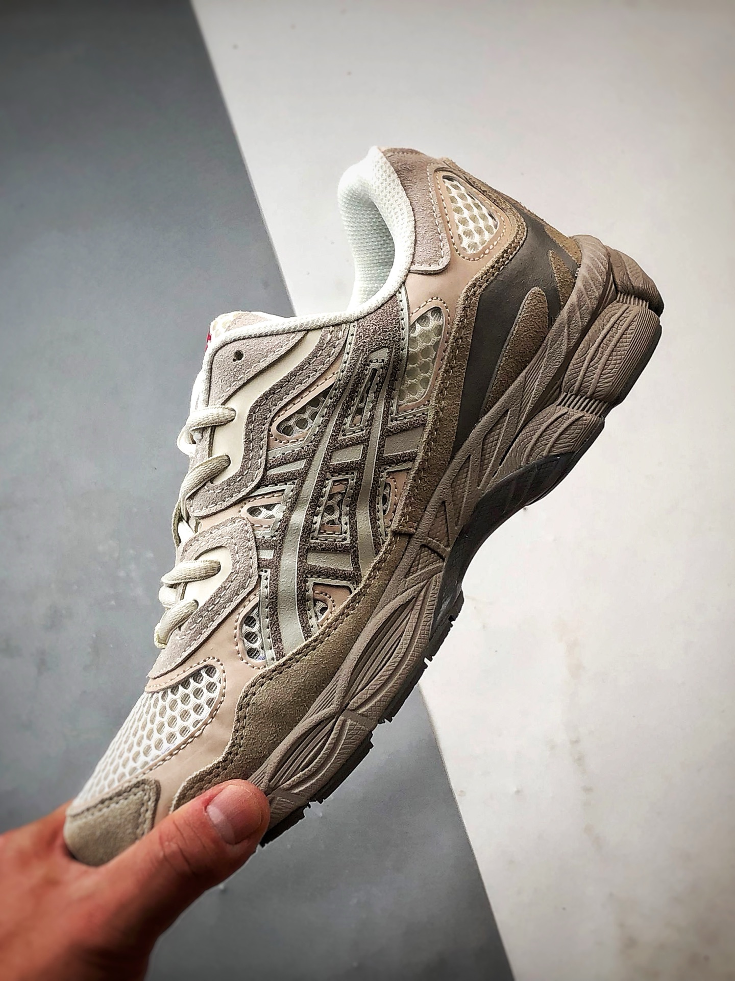 220 Asics Gel-N 复古单品 米灰红 亚瑟士新款厚底街头运动休闲鞋 1203A372-100