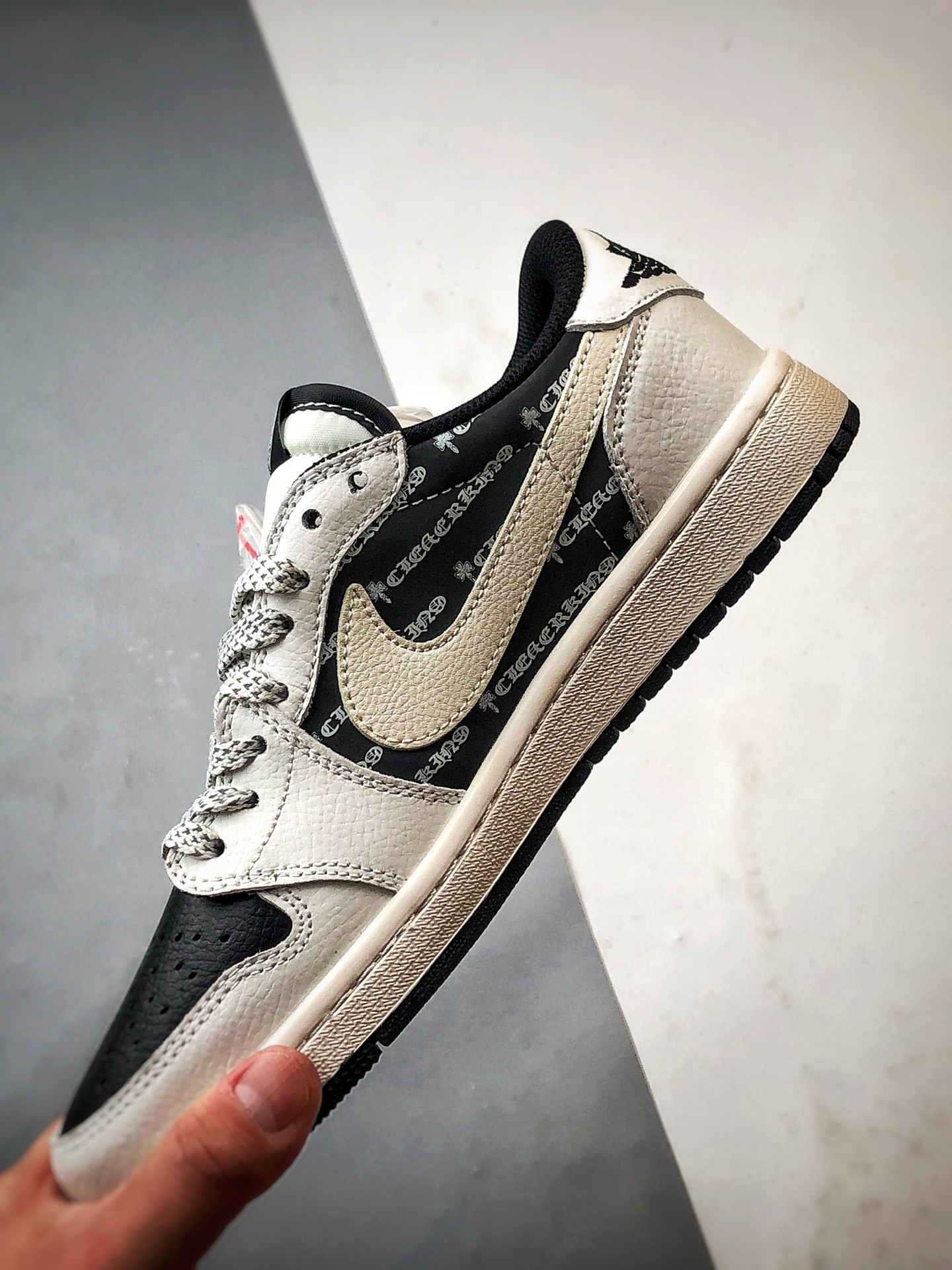 290 Air Jordan 1 Low ”高端定制” 克罗心黑白字母倒钩 DZ5899-010