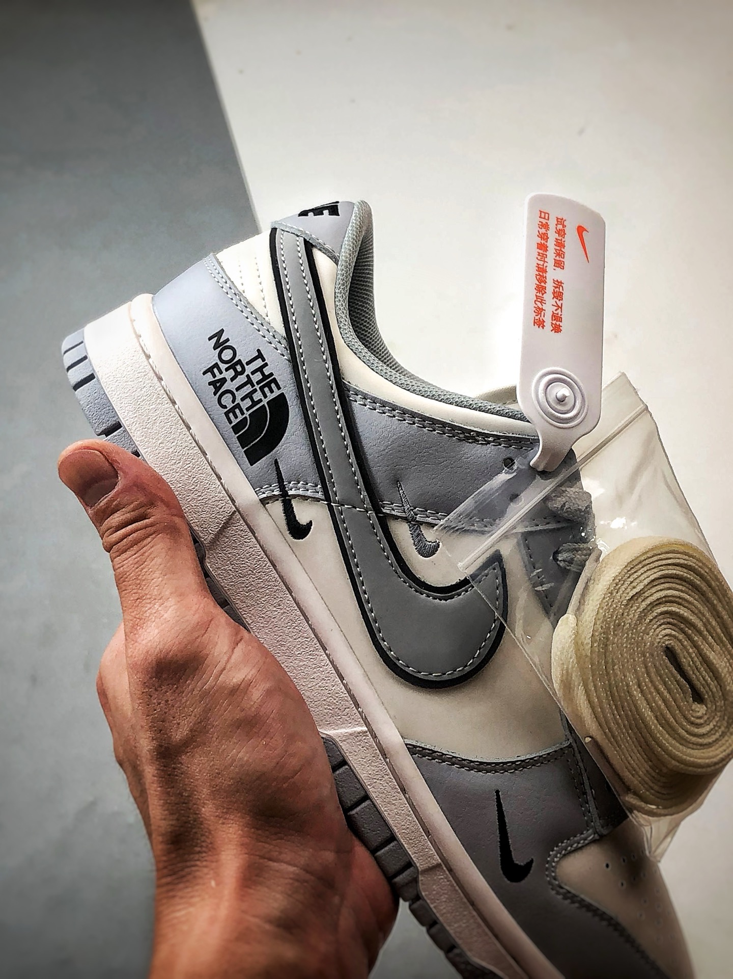 290 NK Dunk Low Retro ”DIY高端定制” 北面灰白 低帮休闲运动板鞋 CS1688-123-Chinese UA Cheap High Quatity Brand Clothes Bags handbags Sneakers wholesale wholesaler seller from China Factory suppliers Fashion Clothing Shoes best Quality Beautiful Price 290 NK Dunk Low Retro ”DIY高端定制” 北面灰白 低帮休闲运动板鞋 CS1688-123