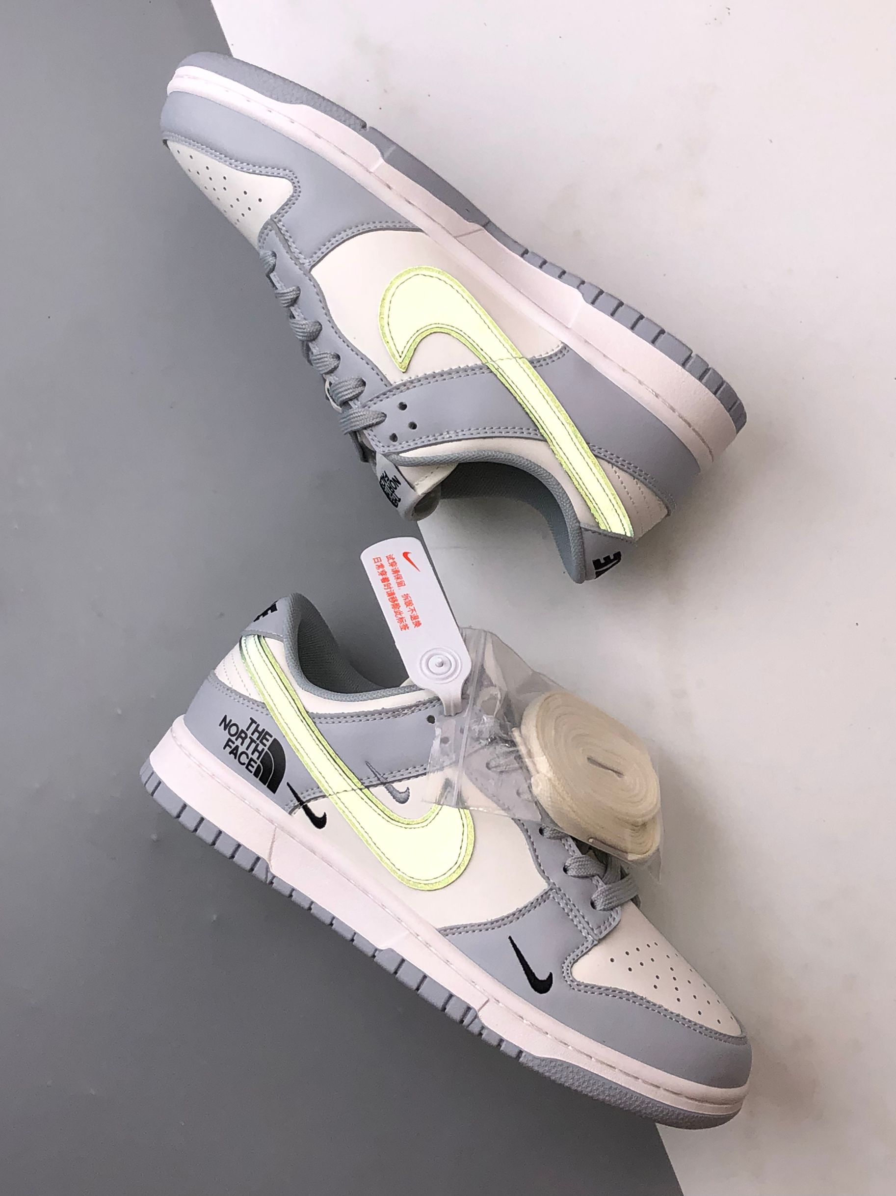 290 NK Dunk Low Retro ”DIY高端定制” 北面灰白 低帮休闲运动板鞋 CS1688-123-Chinese UA Cheap High Quatity Brand Clothes Bags handbags Sneakers wholesale wholesaler seller from China Factory suppliers Fashion Clothing Shoes best Quality Beautiful Price 290 NK Dunk Low Retro ”DIY高端定制” 北面灰白 低帮休闲运动板鞋 CS1688-123