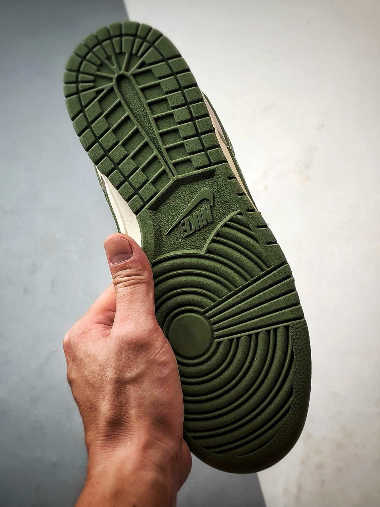 290 NK Dunk Low Retro ”DIY高端定制” LV米灰绿 低帮休闲运动板鞋 JP1648-031