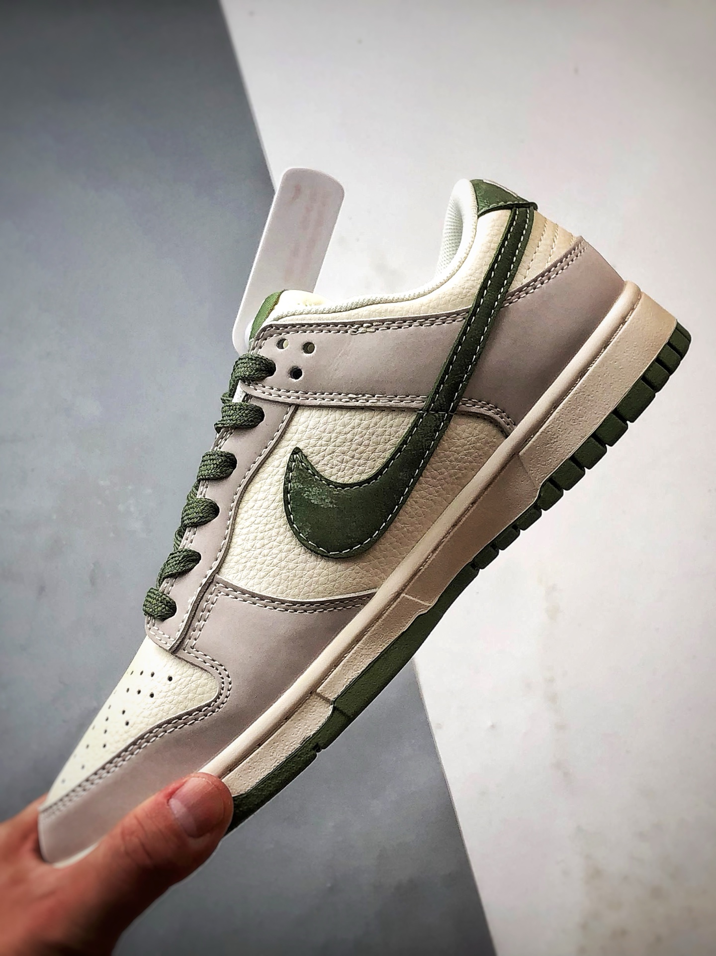 290 NK Dunk Low Retro ”DIY高端定制” LV米灰绿 低帮休闲运动板鞋 JP1648-031