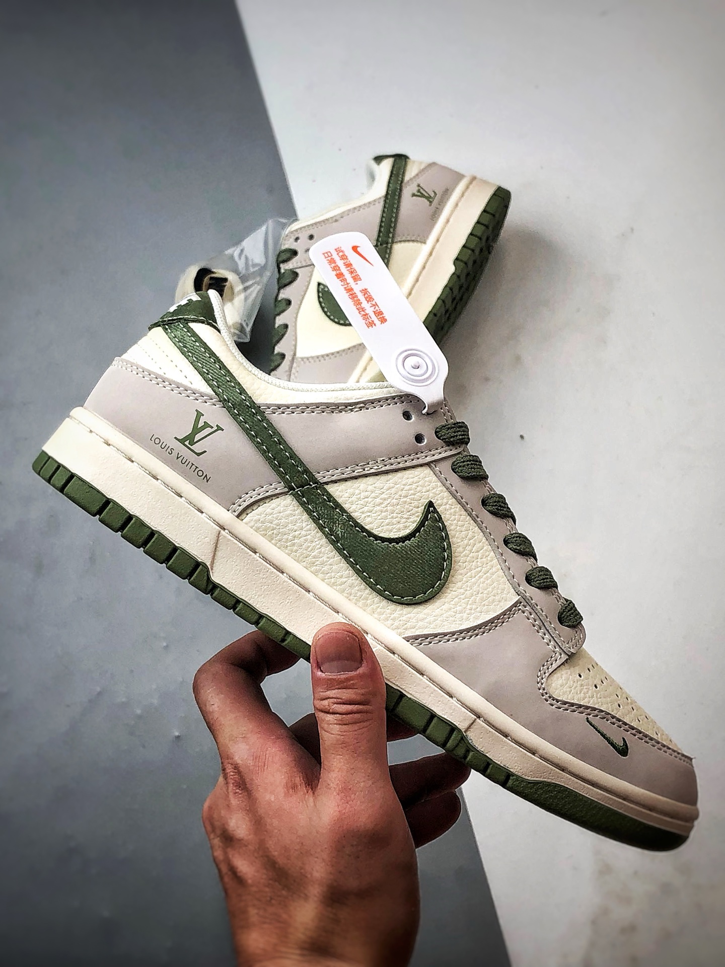 290 NK Dunk Low Retro ”DIY高端定制” LV米灰绿 低帮休闲运动板鞋 JP1648-031