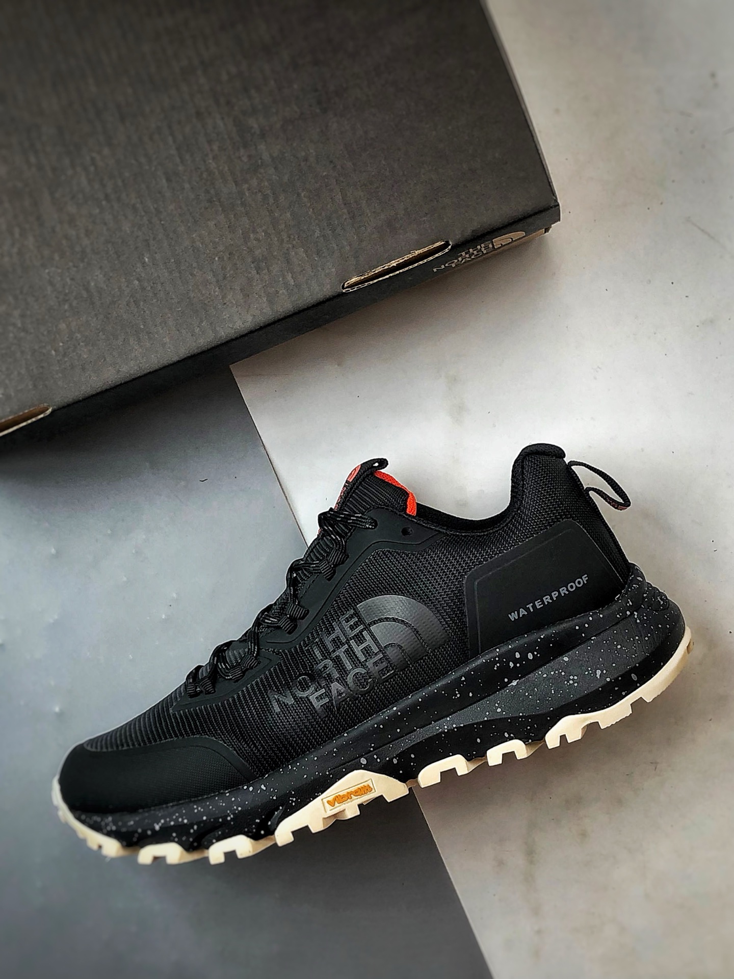 260 北面The North Face 黑色 乐斯菲斯户外运动登山越野徒步鞋-Chinese UA Cheap High Quatity Brand Clothes Bags handbags Sneakers wholesale wholesaler seller from China Factory suppliers Fashion Clothing Shoes best Quality Beautiful Price 260 北面The North Face 黑色 乐斯菲斯户外运动登山越野徒步鞋