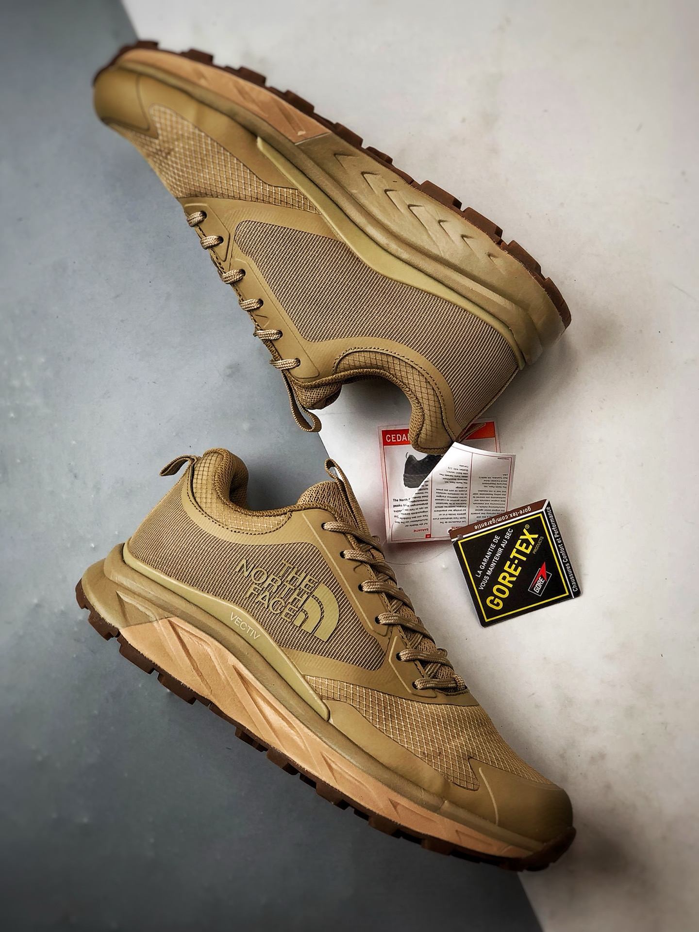 260 北面The North Face 棕色 乐斯菲斯户外运动登山越野徒步鞋