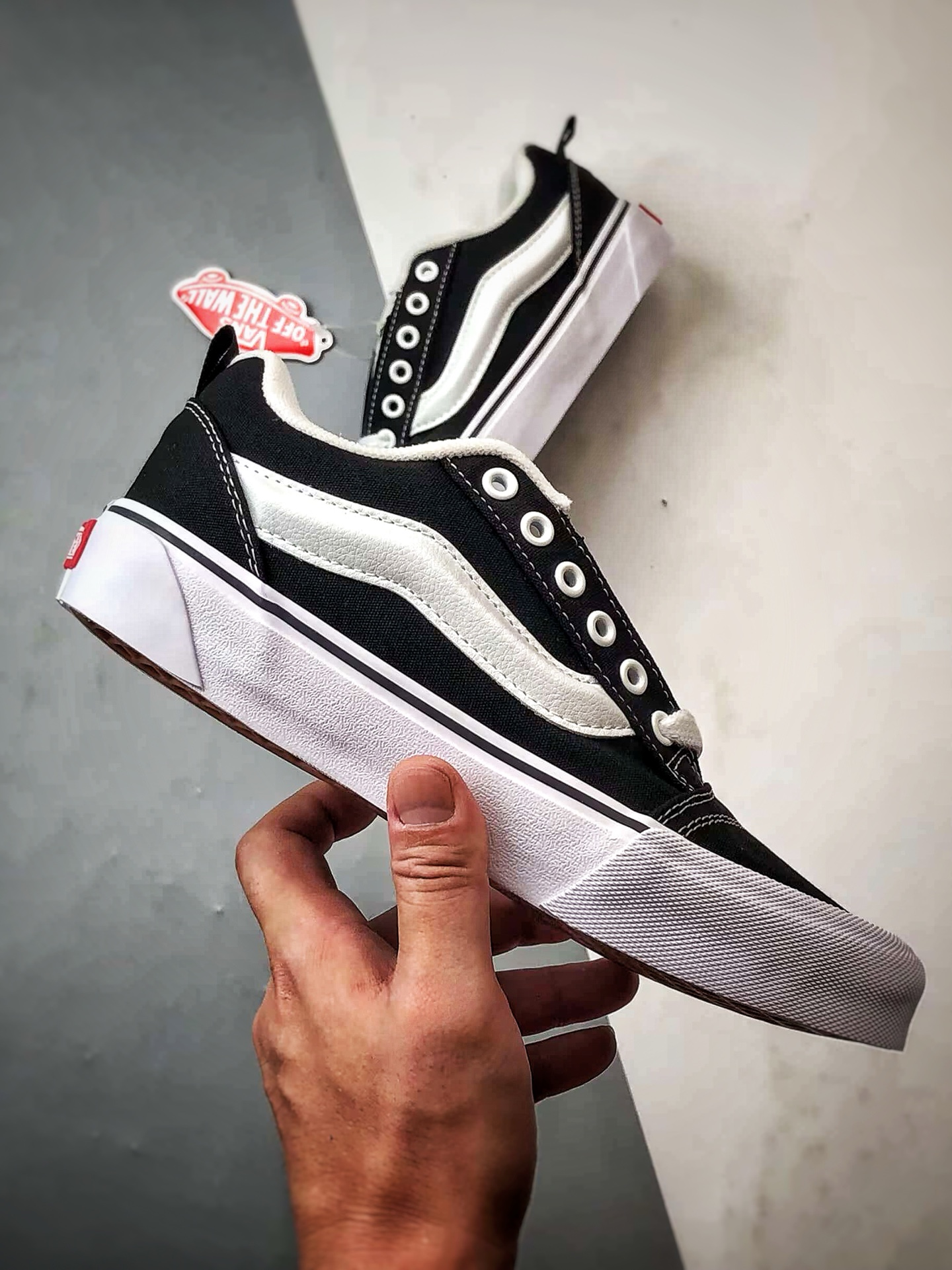 140 Vans Classics Knu Skool 黑白 万斯官方 低帮复古全帆布面包鞋 Vans超火的土豆鞋-Chinese UA Cheap High Quatity Brand Clothes Bags handbags Sneakers wholesale wholesaler seller from China Factory suppliers Fashion Clothing Shoes best Quality Beautiful Price 140 Vans Classics Knu Skool 黑白 万斯官方 低帮复古全帆布面包鞋 Vans超火的土豆鞋