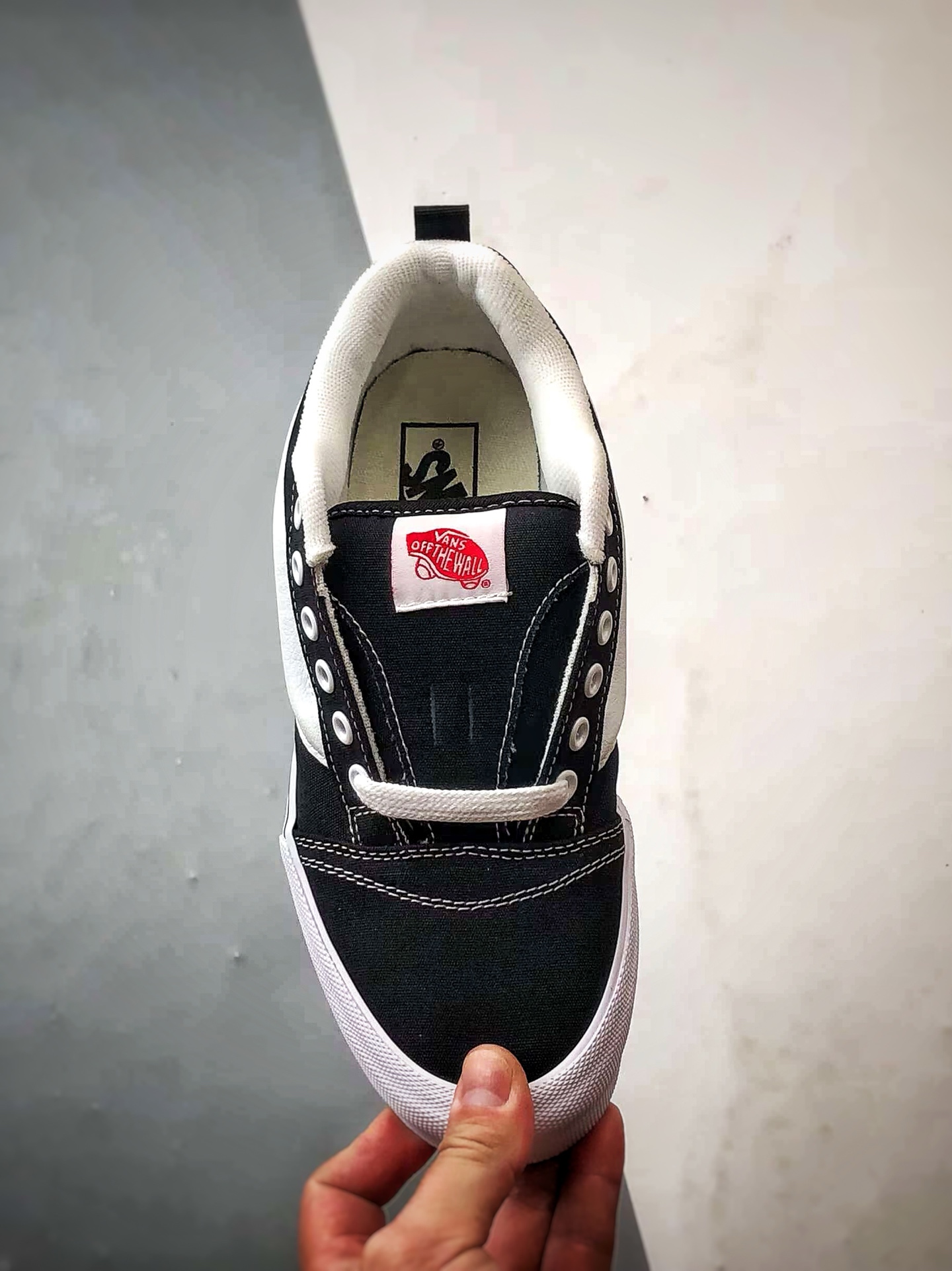 140 Vans Classics Knu Skool 黑白 万斯官方 低帮复古全帆布面包鞋 Vans超火的土豆鞋-Chinese UA Cheap High Quatity Brand Clothes Bags handbags Sneakers wholesale wholesaler seller from China Factory suppliers Fashion Clothing Shoes best Quality Beautiful Price 140 Vans Classics Knu Skool 黑白 万斯官方 低帮复古全帆布面包鞋 Vans超火的土豆鞋