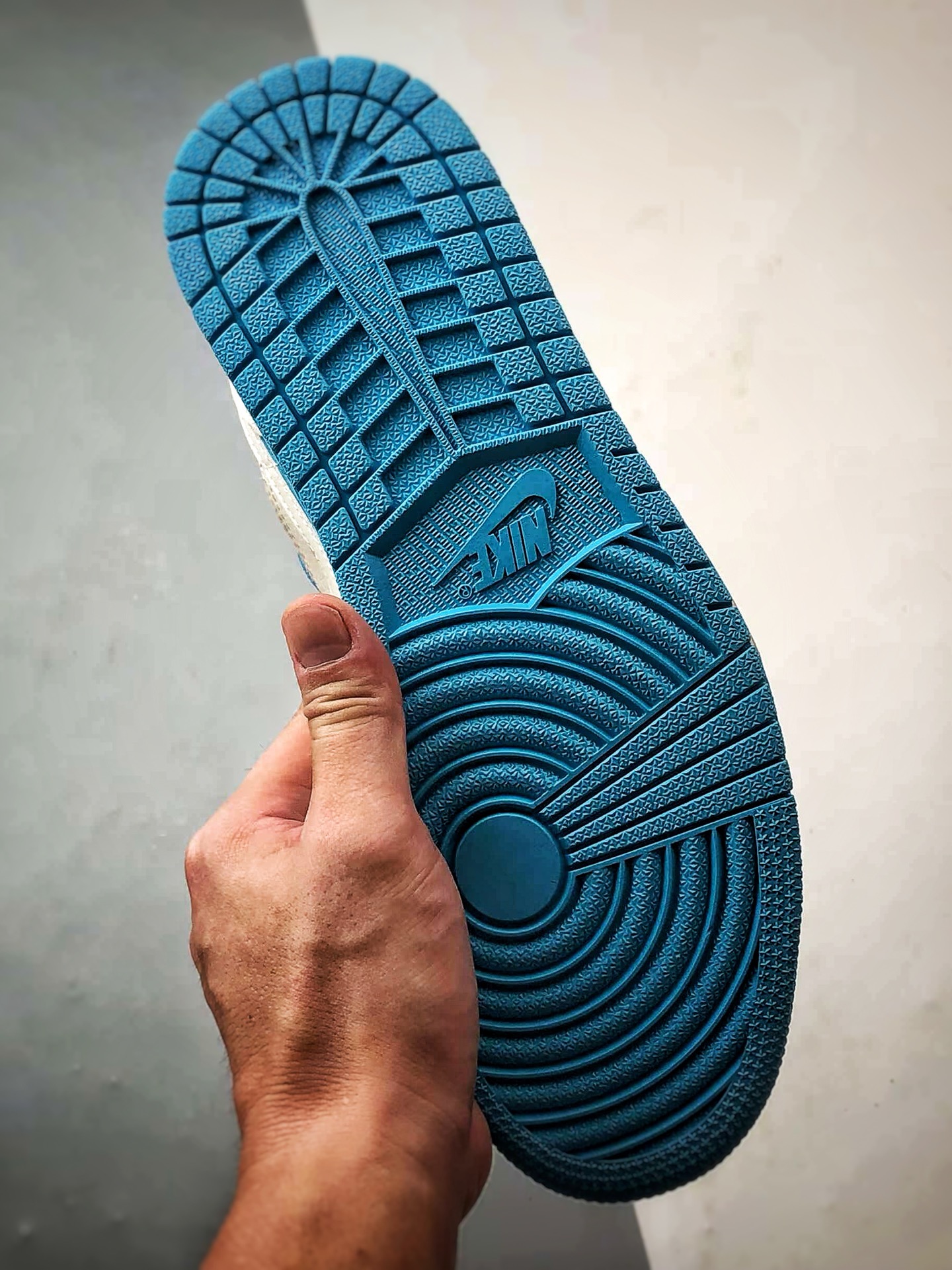 290 Air Jordan 1 Low ”高端定制” 拉布布白蓝涂鸦 QG2025-007-Chinese UA Cheap High Quatity Brand Clothes Bags handbags Sneakers wholesale wholesaler seller from China Factory suppliers Fashion Clothing Shoes best Quality Beautiful Price 290 Air Jordan 1 Low ”高端定制” 拉布布白蓝涂鸦 QG2025-007