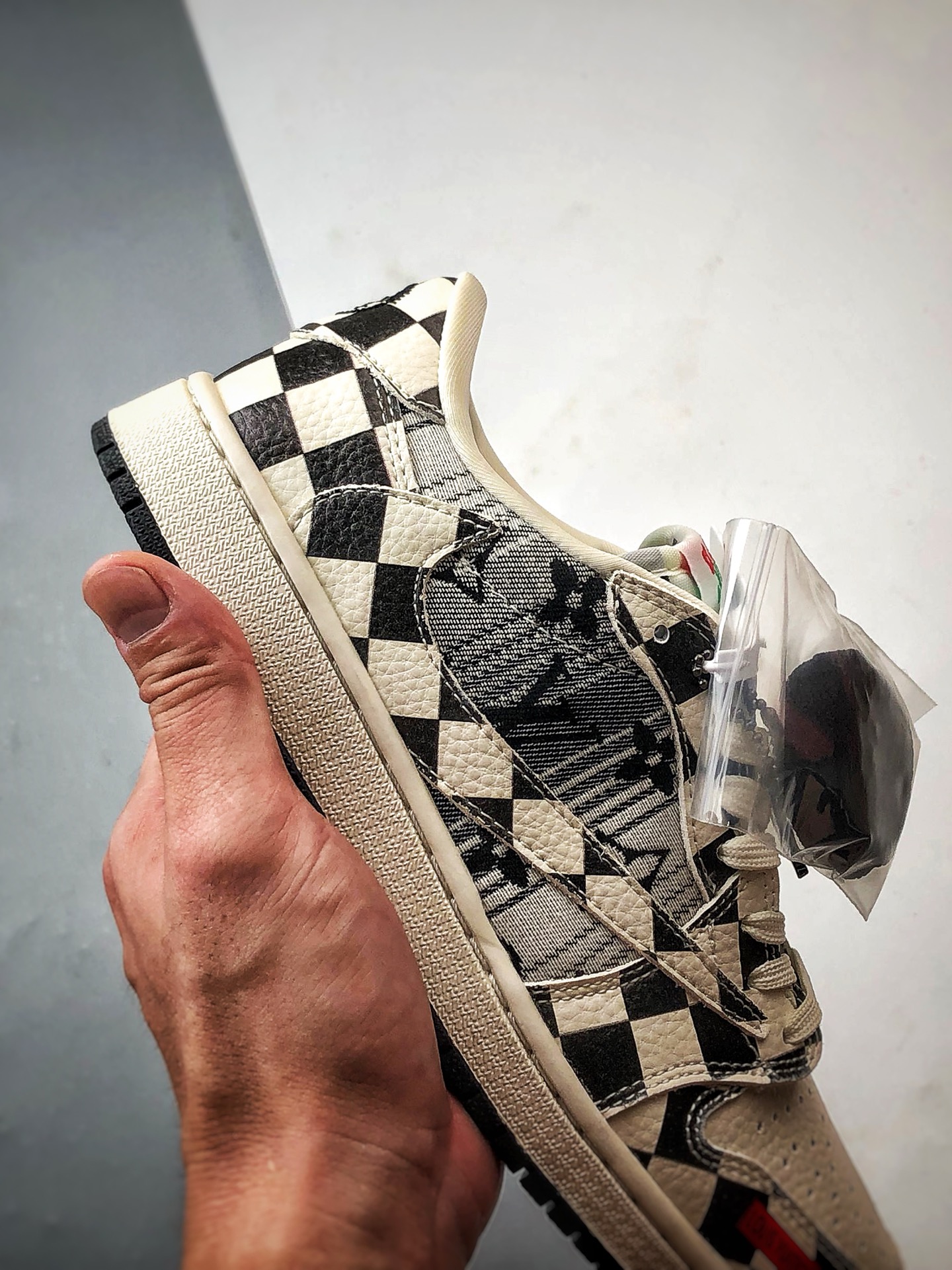 290 Air Jordan 1 Low ”高端定制” LV米灰黑棋盘格倒钩 LD2028-043-Chinese UA Cheap High Quatity Brand Clothes Bags handbags Sneakers wholesale wholesaler seller from China Factory suppliers Fashion Clothing Shoes best Quality Beautiful Price 290 Air Jordan 1 Low ”高端定制” LV米灰黑棋盘格倒钩 LD2028-043