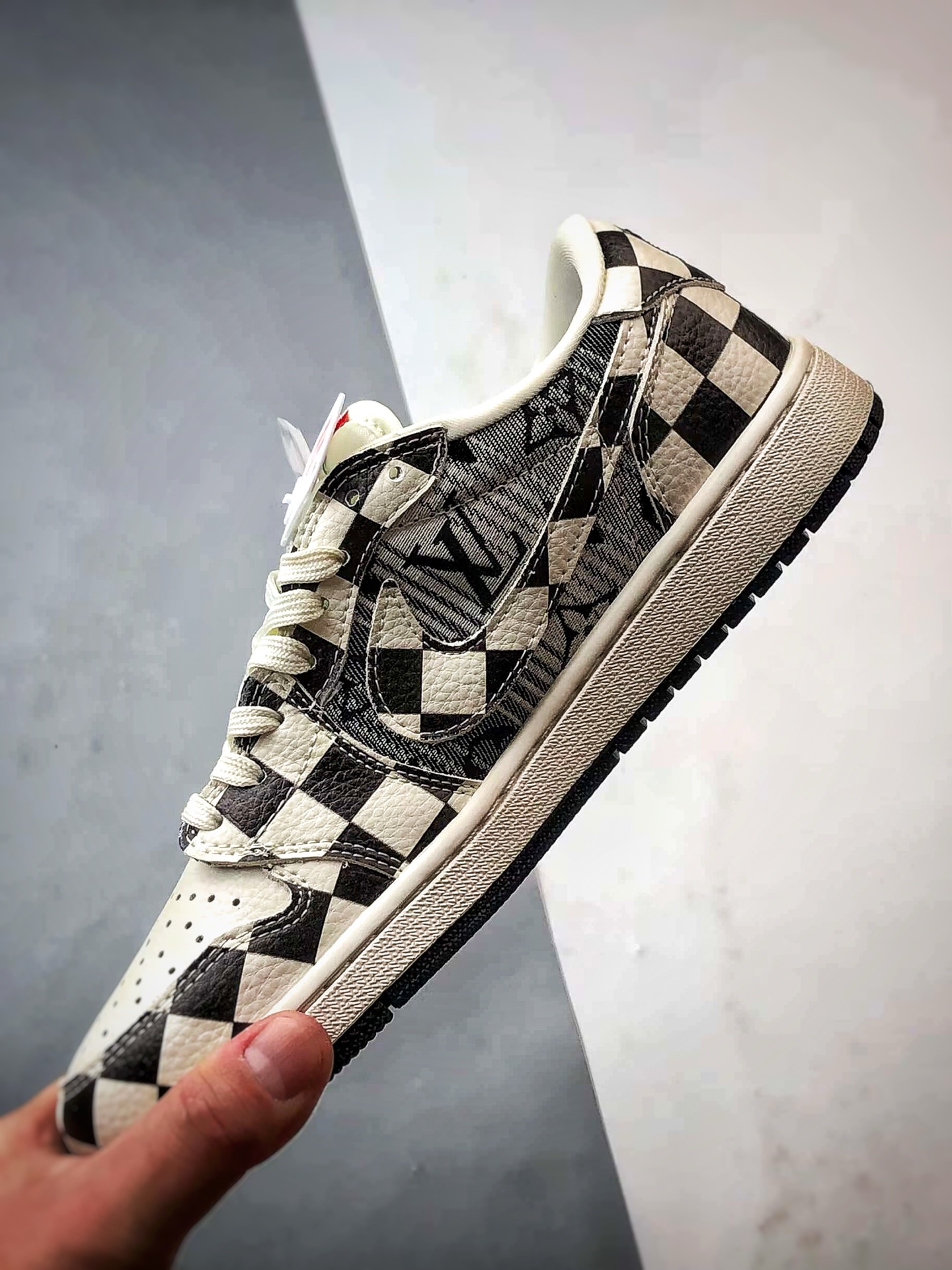 290 Air Jordan 1 Low ”高端定制” LV米灰黑棋盘格倒钩 LD2028-043-Chinese UA Cheap High Quatity Brand Clothes Bags handbags Sneakers wholesale wholesaler seller from China Factory suppliers Fashion Clothing Shoes best Quality Beautiful Price 290 Air Jordan 1 Low ”高端定制” LV米灰黑棋盘格倒钩 LD2028-043