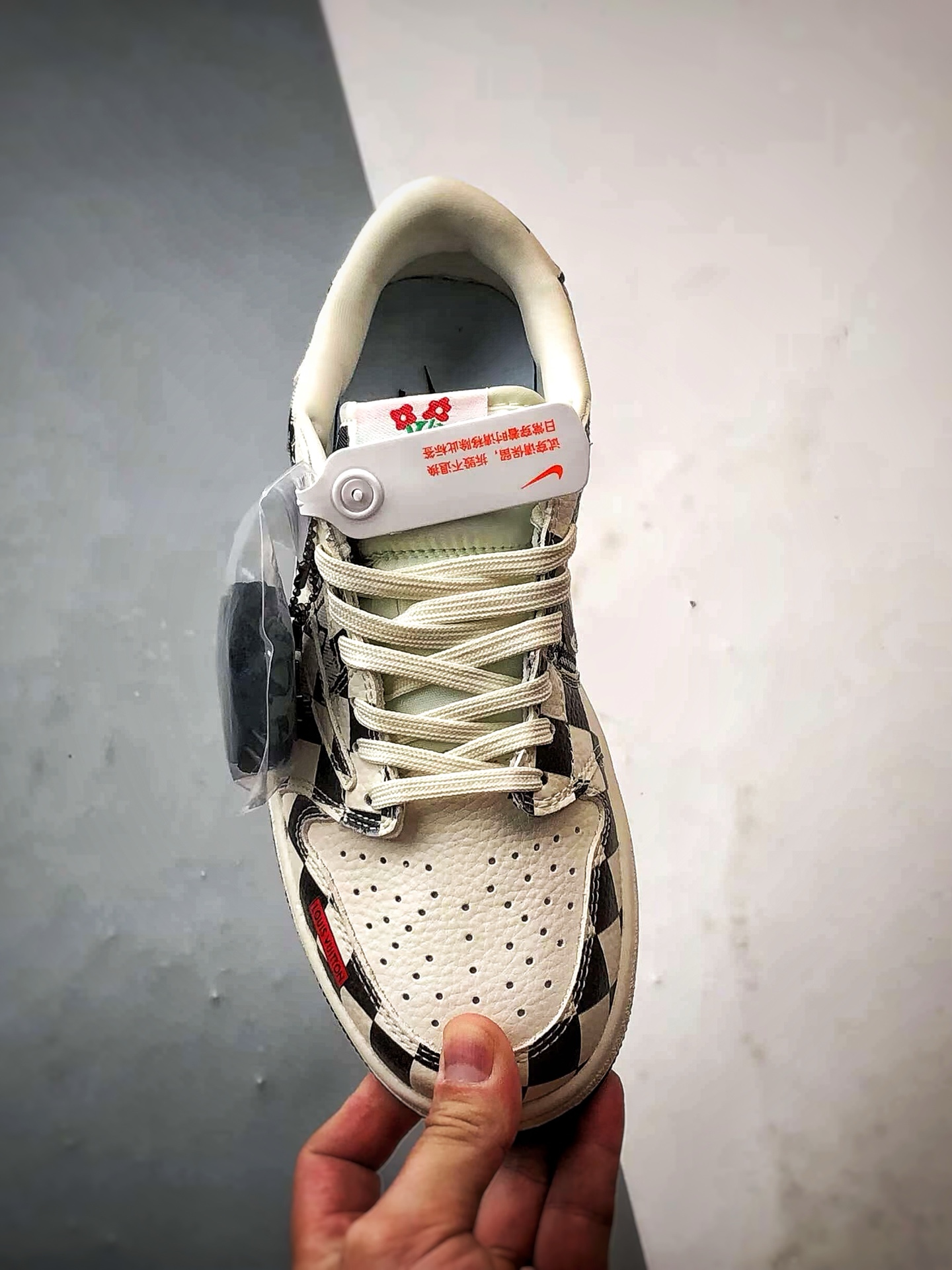 290 Air Jordan 1 Low ”高端定制” LV米灰黑棋盘格倒钩 LD2028-043-Chinese UA Cheap High Quatity Brand Clothes Bags handbags Sneakers wholesale wholesaler seller from China Factory suppliers Fashion Clothing Shoes best Quality Beautiful Price 290 Air Jordan 1 Low ”高端定制” LV米灰黑棋盘格倒钩 LD2028-043