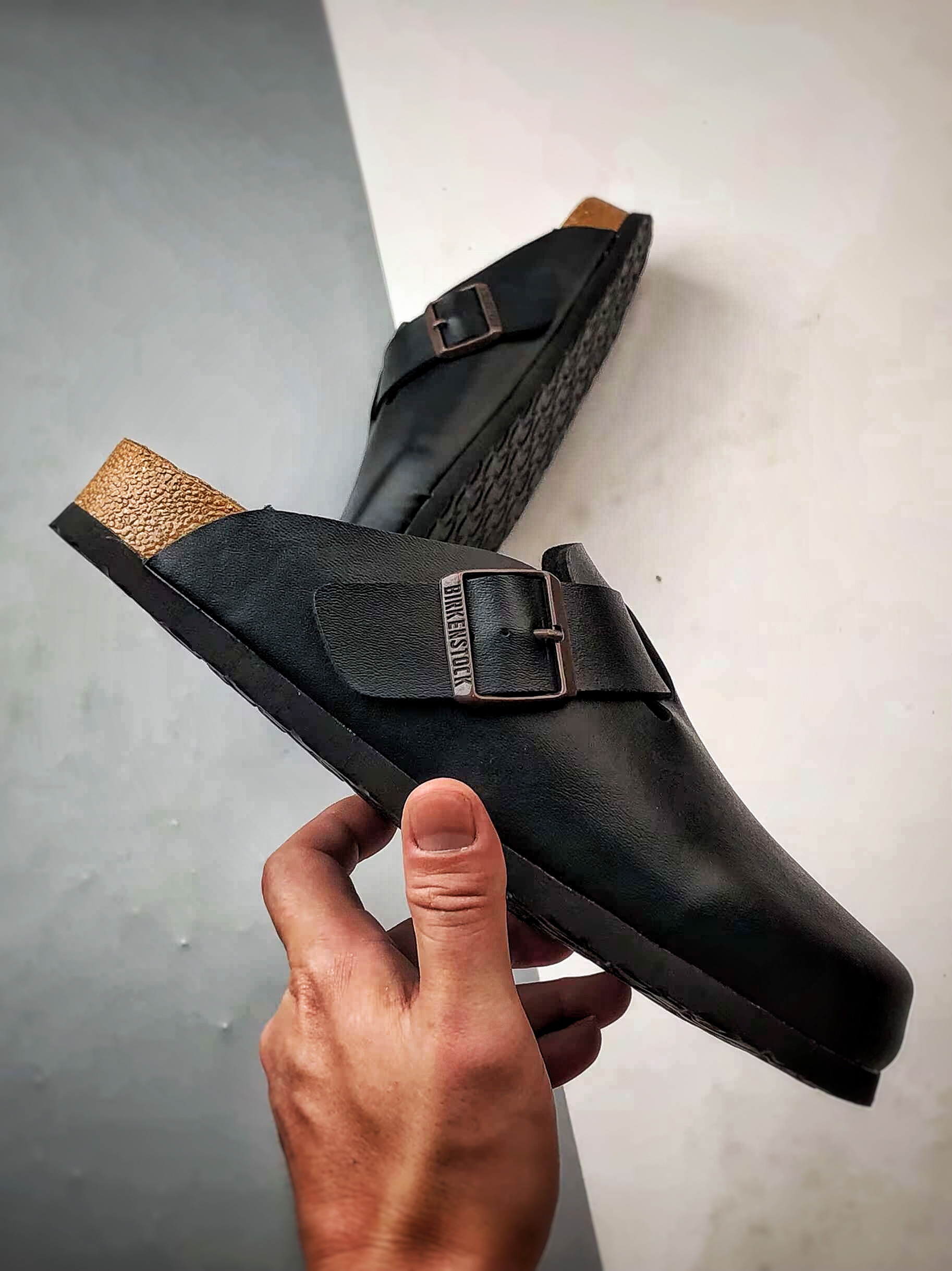 180 Birkenstock Boston 黑色 勃肯宽版休闲舒适搭扣包头拖鞋-Chinese UA Cheap High Quatity Brand Clothes Bags handbags Sneakers wholesale wholesaler seller from China Factory suppliers Fashion Clothing Shoes best Quality Beautiful Price 180 Birkenstock Boston 黑色 勃肯宽版休闲舒适搭扣包头拖鞋