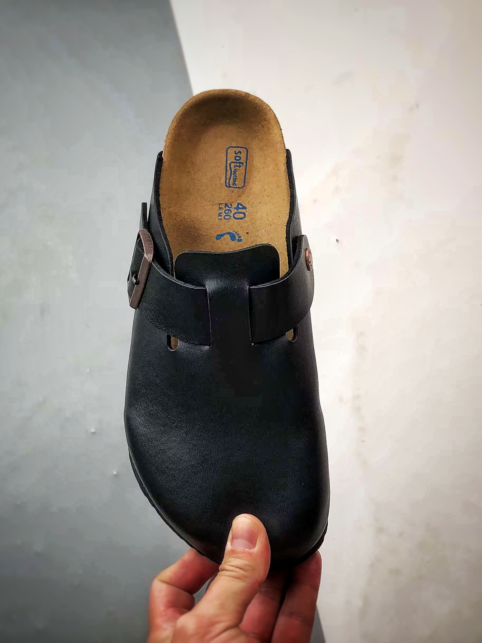 180 Birkenstock Boston 黑色 勃肯宽版休闲舒适搭扣包头拖鞋-Chinese UA Cheap High Quatity Brand Clothes Bags handbags Sneakers wholesale wholesaler seller from China Factory suppliers Fashion Clothing Shoes best Quality Beautiful Price 180 Birkenstock Boston 黑色 勃肯宽版休闲舒适搭扣包头拖鞋