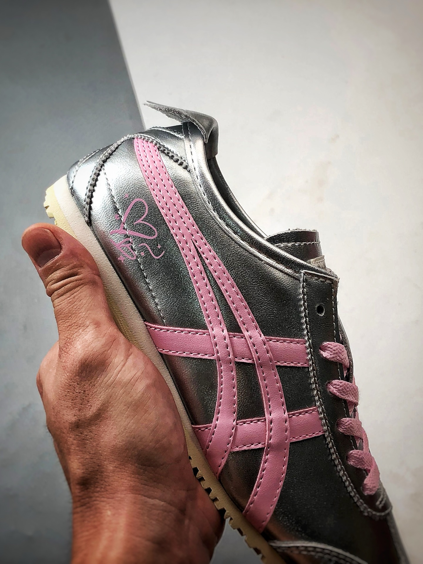 150 定制球鞋 Asics 鬼冢虎 Mexico 66 千禧少女 银粉 THL7C2-939