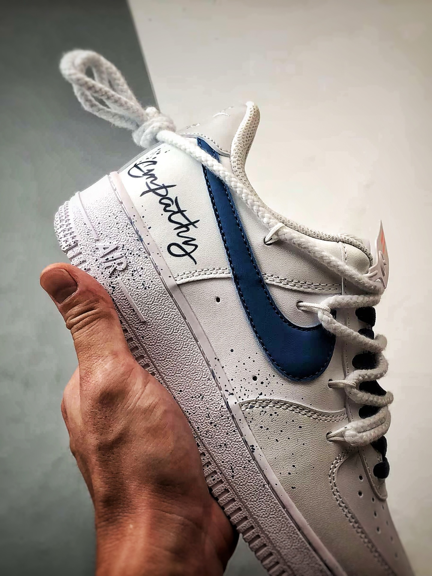 260 定制球鞋 Air Force 1 Low 字母涂鸦 白蓝解构 经典休闲运动板鞋 ZH0316-106