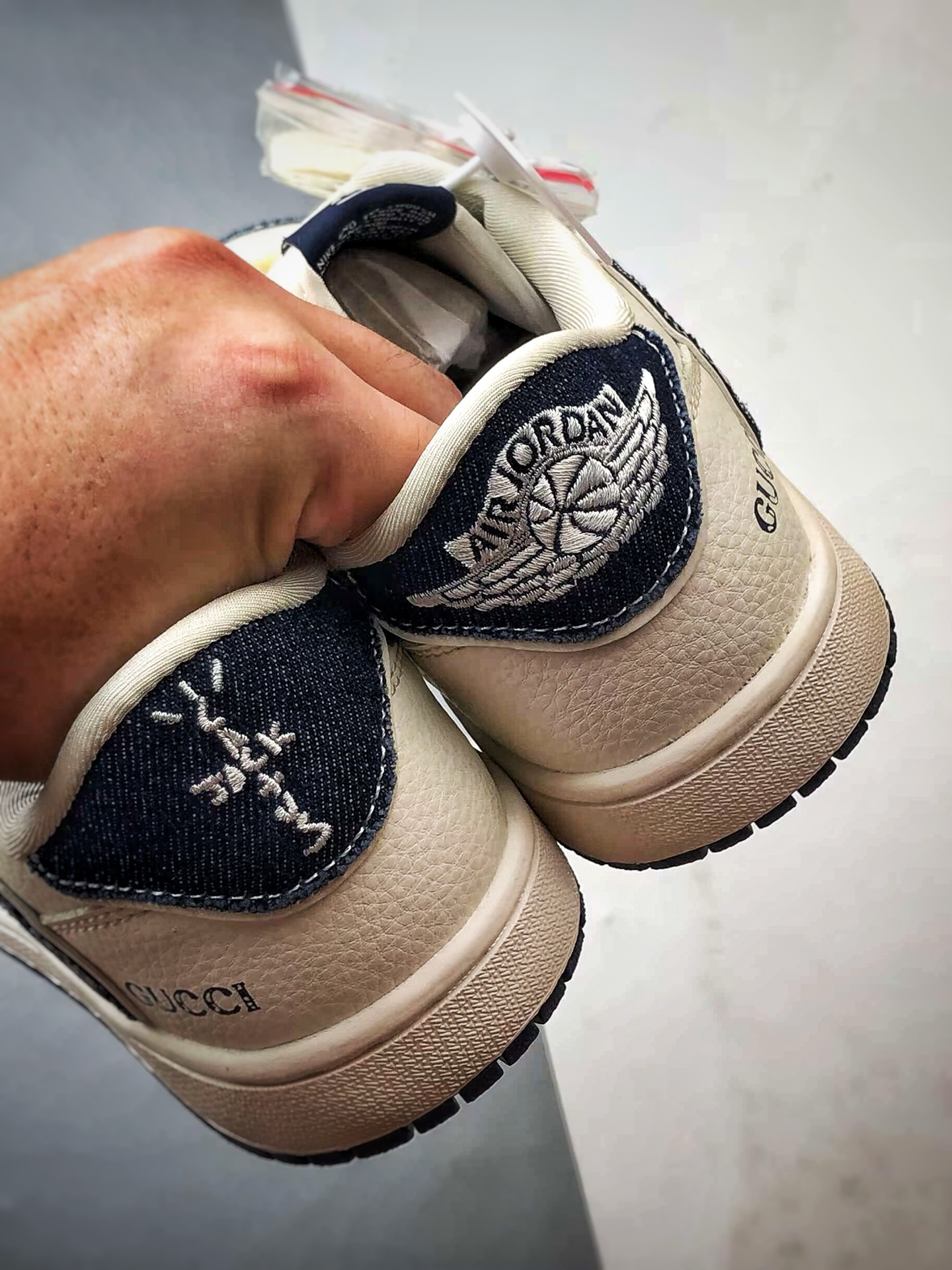 270 Air Jordan 1 Low ”高端定制” 古驰深蓝印花牛仔倒钩 JW1188-147