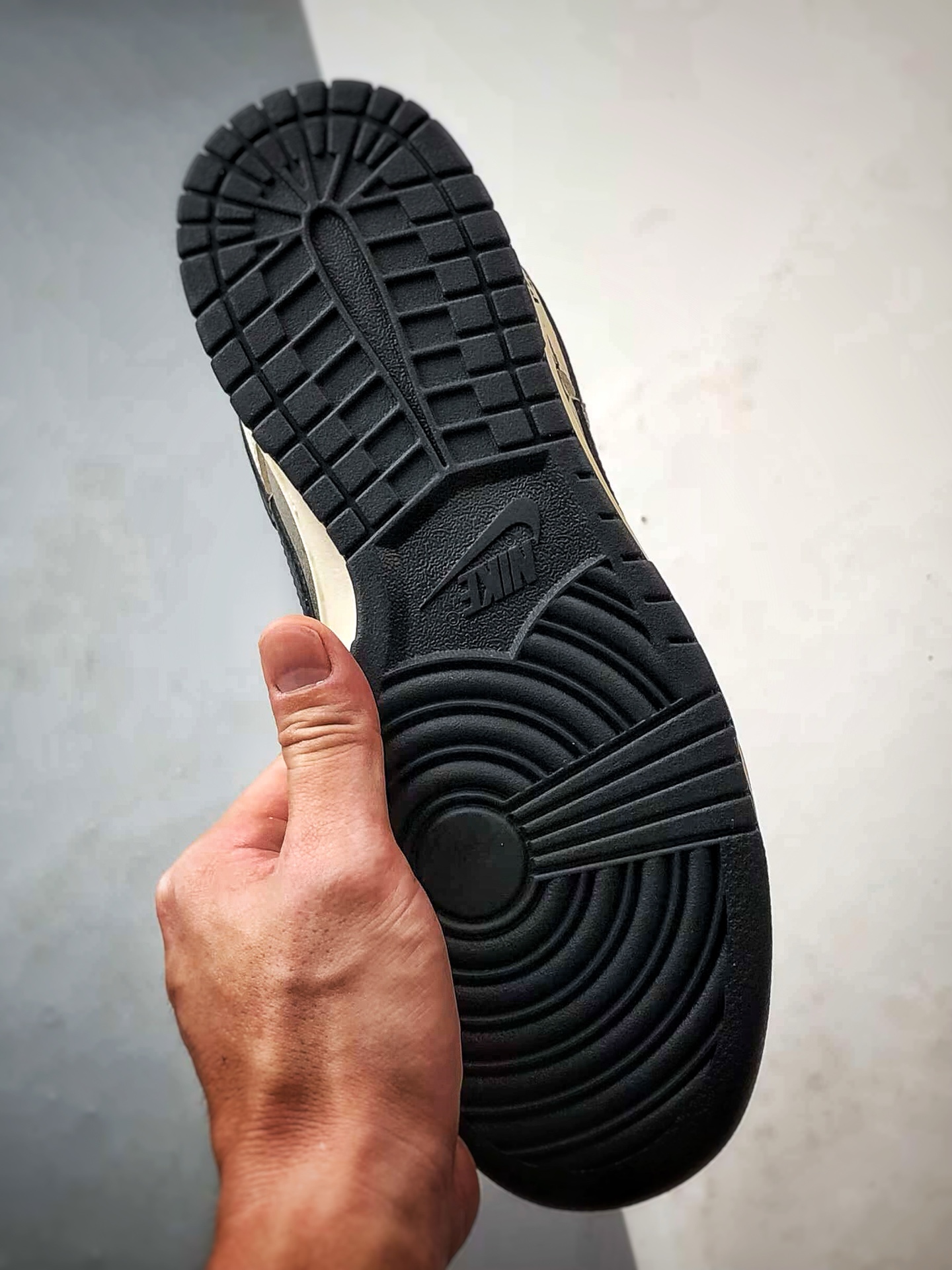 290 NK Dunk Low Retro ”DIY高端定制” 斯图西闪电渐变米黑 低帮休闲运动板鞋 QW5836-020