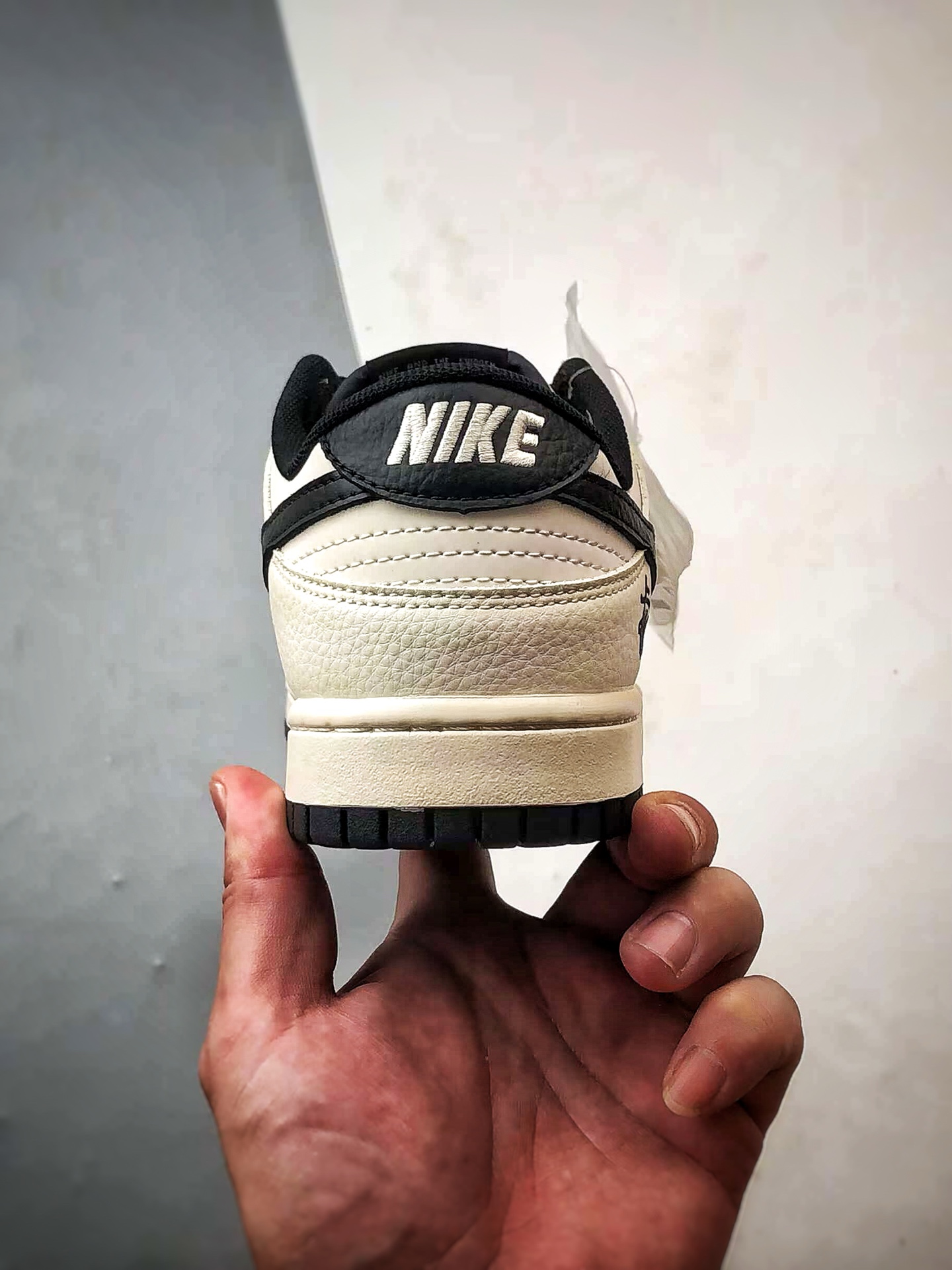 290 NK Dunk Low Retro ”DIY高端定制” 斯图西闪电渐变米黑 低帮休闲运动板鞋 QW5836-020