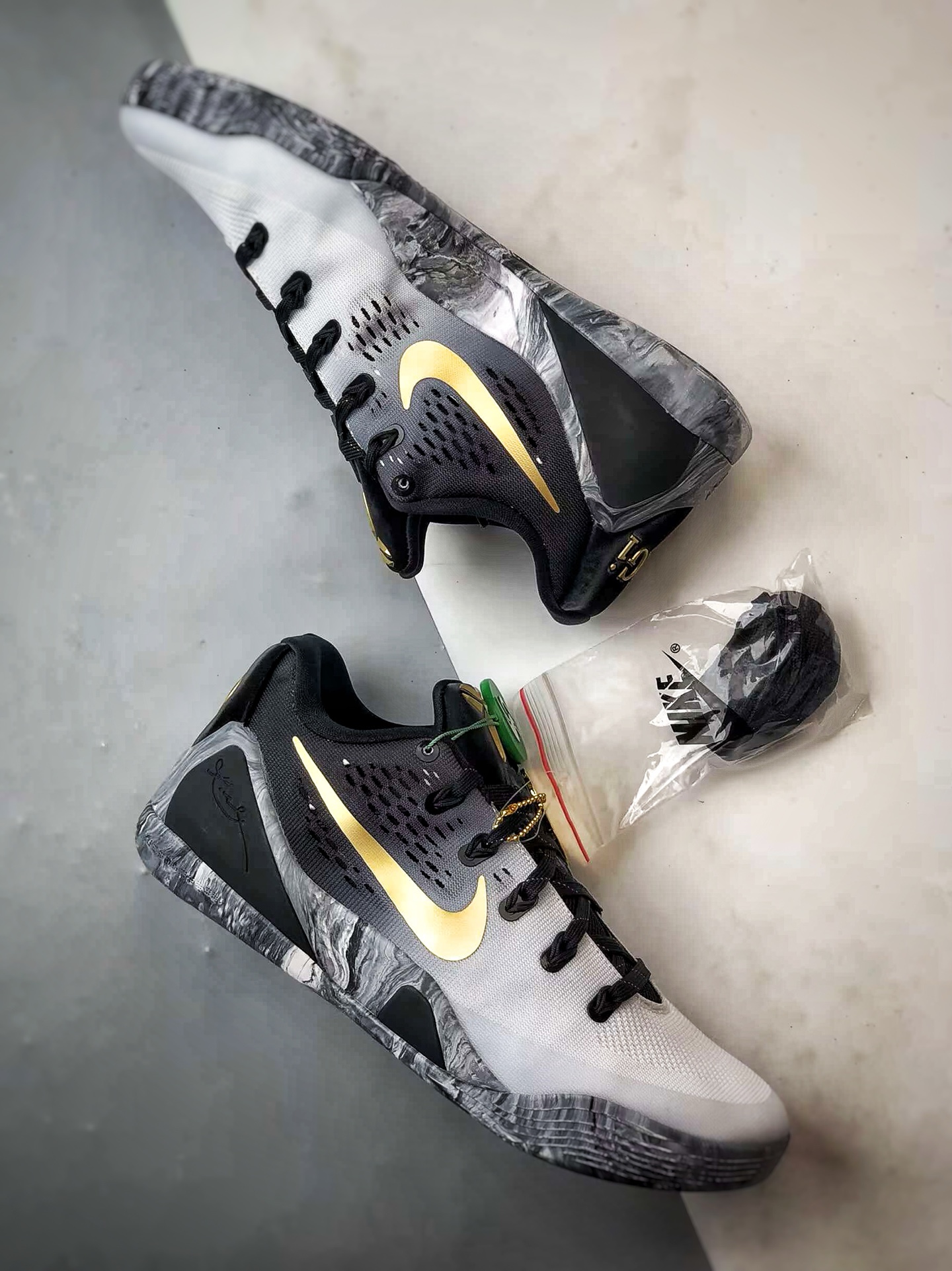 440 NK Kobe 9 Elite Low Protro EM 科比九代 黑白渐变大理石 FZ7333-002