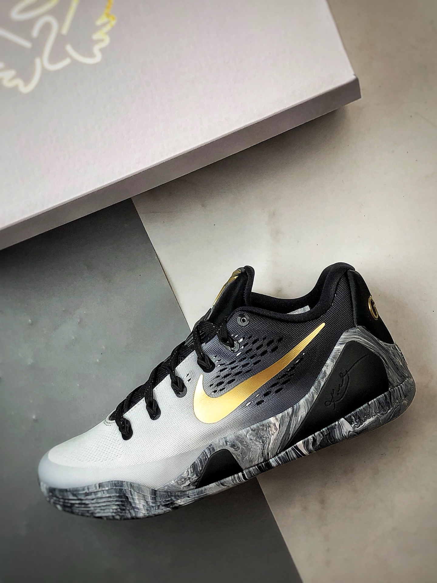 440 NK Kobe 9 Elite Low Protro EM 科比九代 黑白渐变大理石 FZ7333-002
