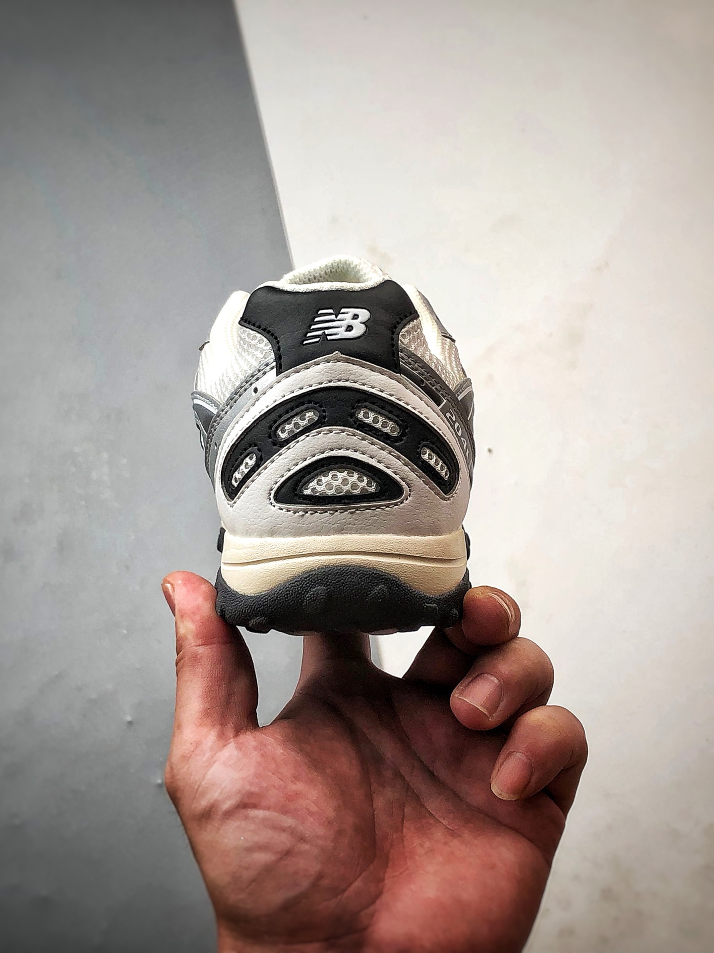 190 New Balance 204L 米银黑 新百伦复古休闲运动百搭跑步鞋 U204LSWD