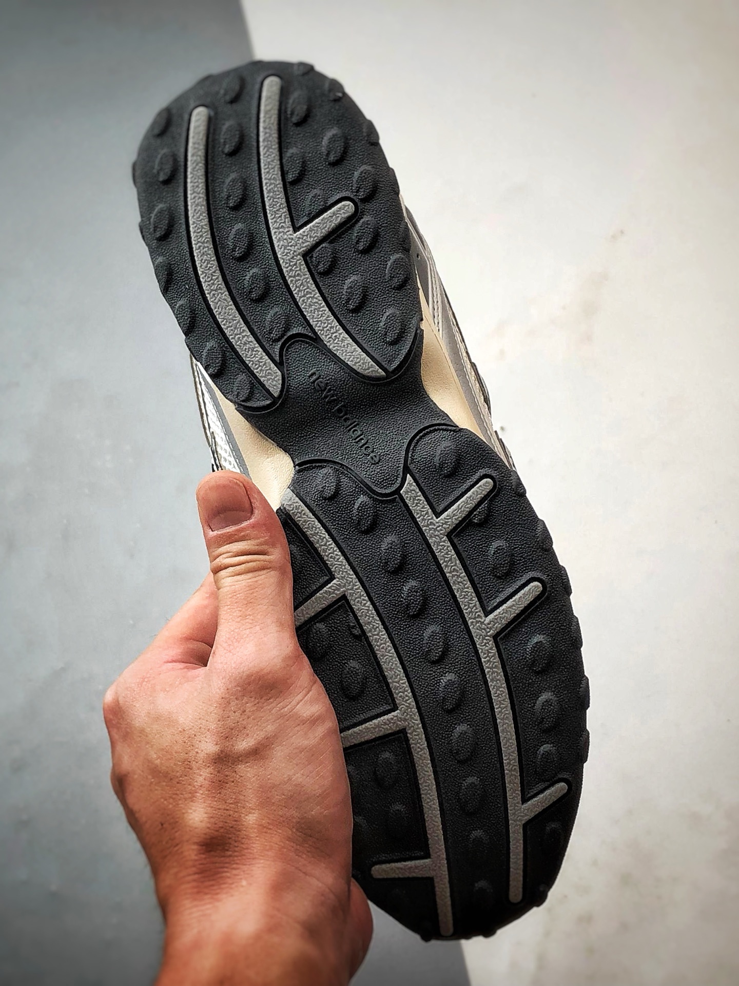 190 New Balance 204L 米银黑 新百伦复古休闲运动百搭跑步鞋 U204LSWD