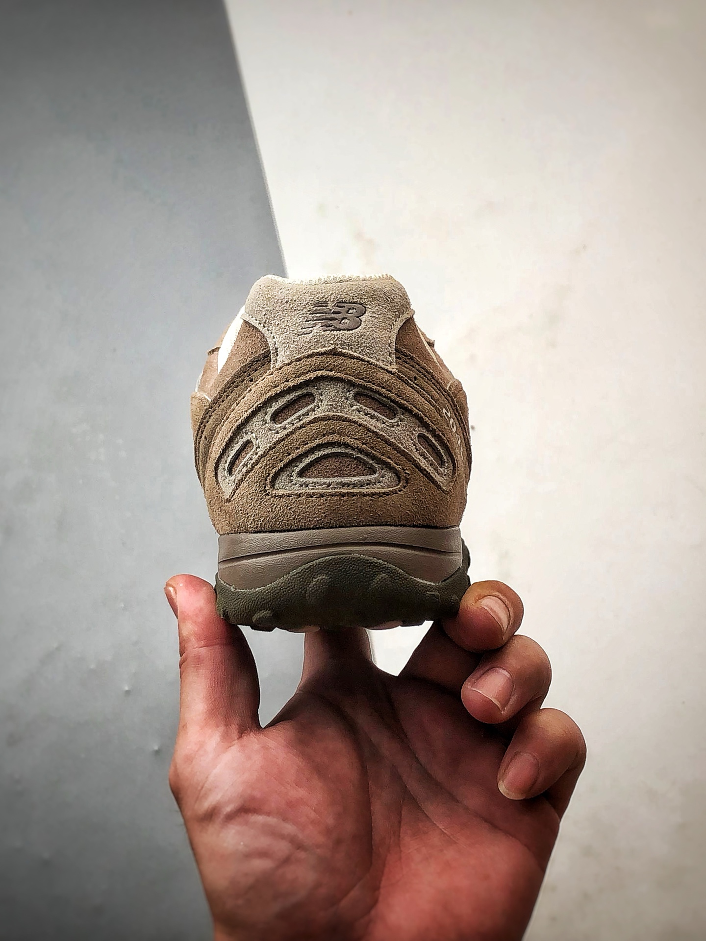 210 New Balance 204L 淡褐色 新百伦复古休闲运动百搭跑步鞋 U204LMMA