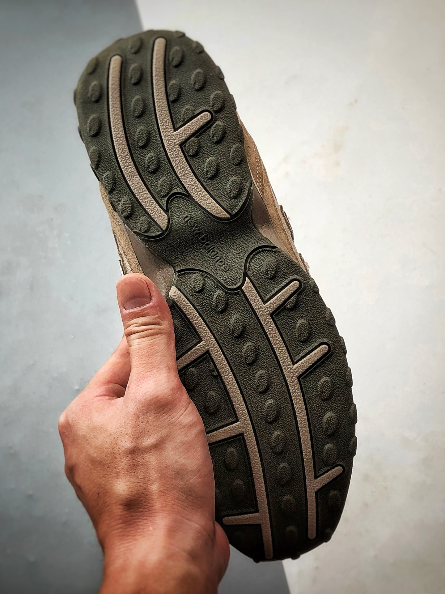 210 New Balance 204L 淡褐色 新百伦复古休闲运动百搭跑步鞋 U204LMMA