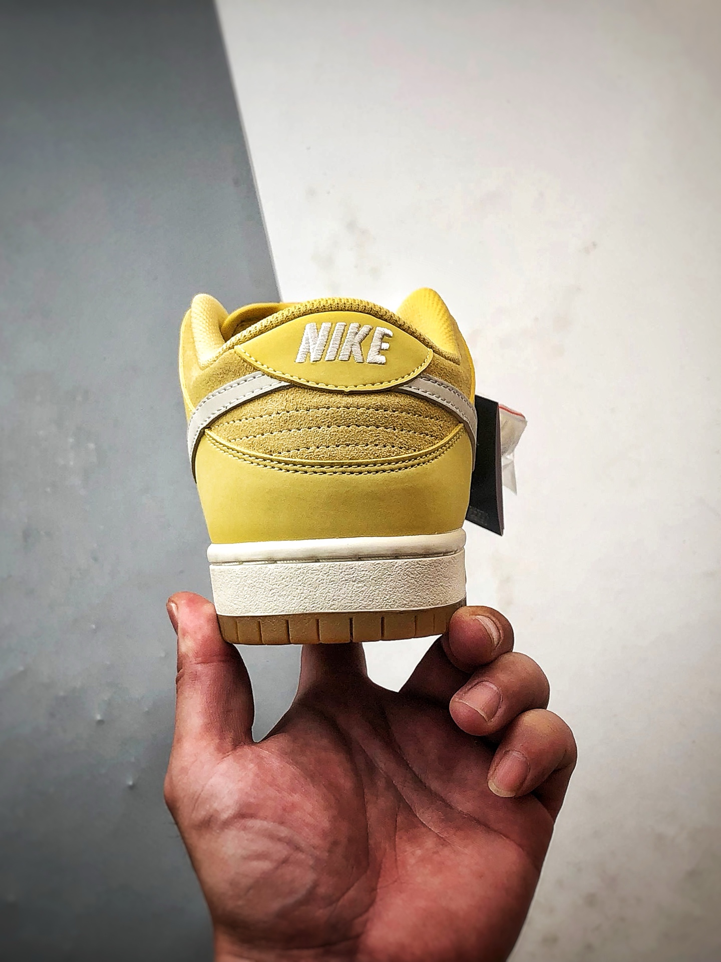 230 NK Dunk SB Low Pro Iso Saturn Gold 黄白生胶 低帮复古休闲运动滑板鞋 FJ1674-700