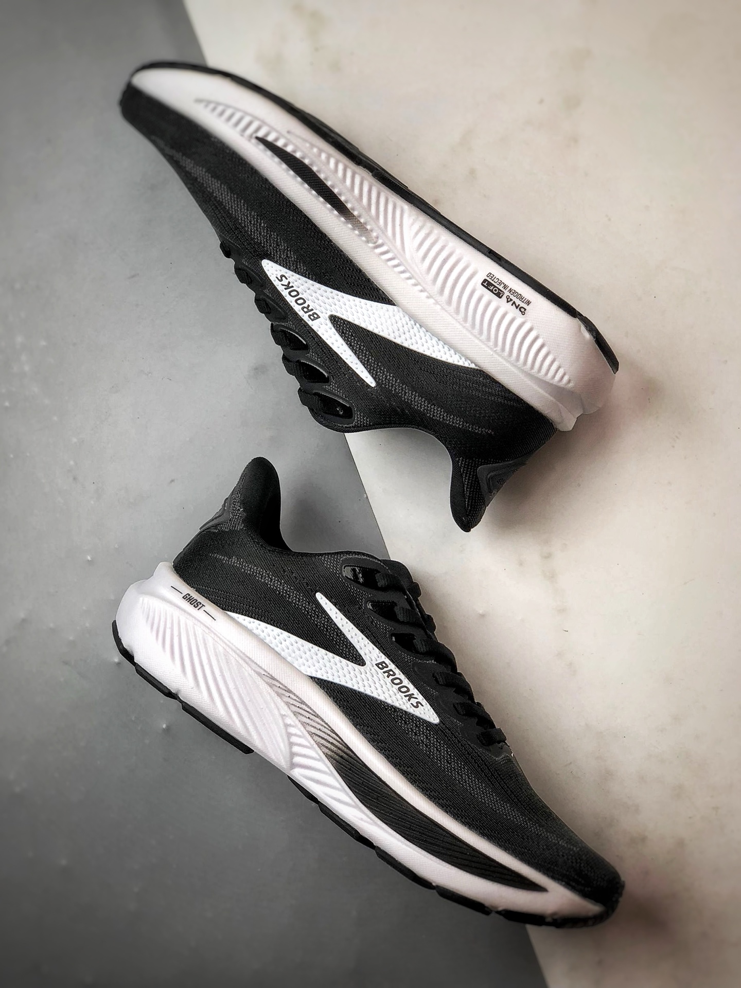 Brooks/布鲁克斯 Ghost17 黑白 幽灵17时尚舒适休闲跑步鞋-Top High Quatity Cheap Sneakers Fashion Clothing Clothes Bags handbags Shoes of all Brand wholesale With The best Quality And Beautiful Price from China Factory Chinese suppliers wholesaler seller Brooks/布鲁克斯 Ghost17 黑白 幽灵17时尚舒适休闲跑步鞋