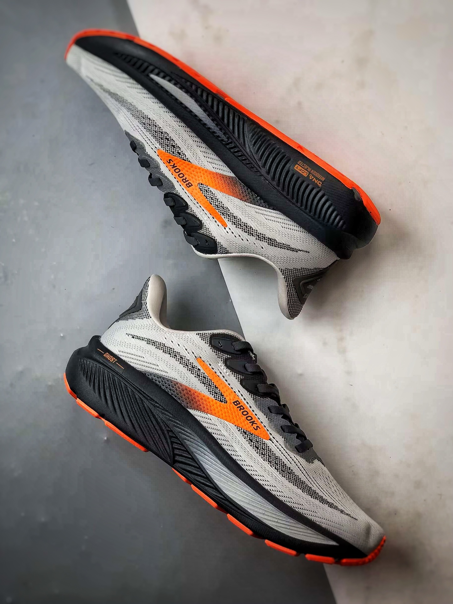 200 Brooks/布鲁克斯 Ghost17 灰黑橙 幽灵17时尚舒适休闲跑步鞋