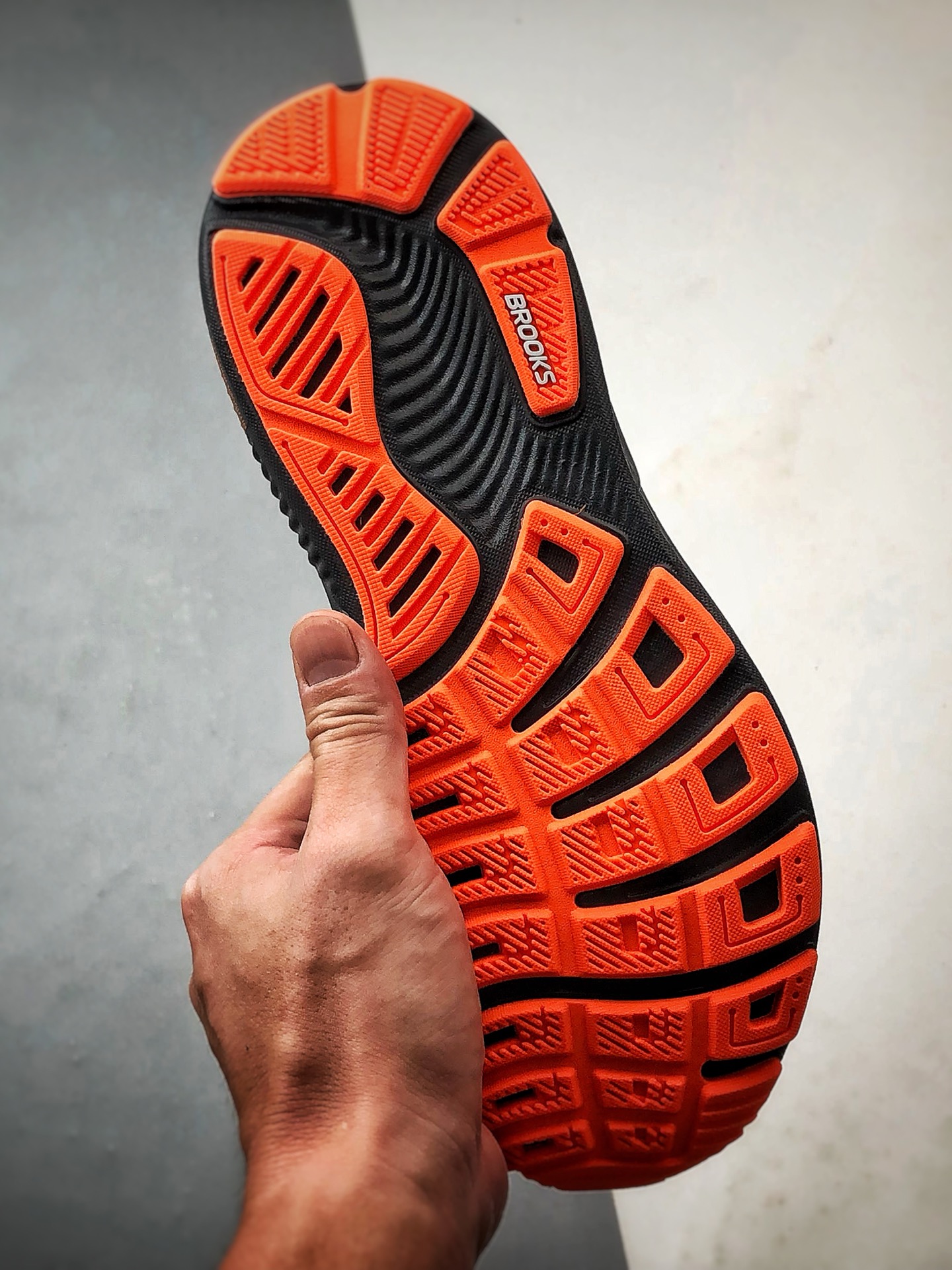 200 Brooks/布鲁克斯 Ghost17 灰黑橙 幽灵17时尚舒适休闲跑步鞋