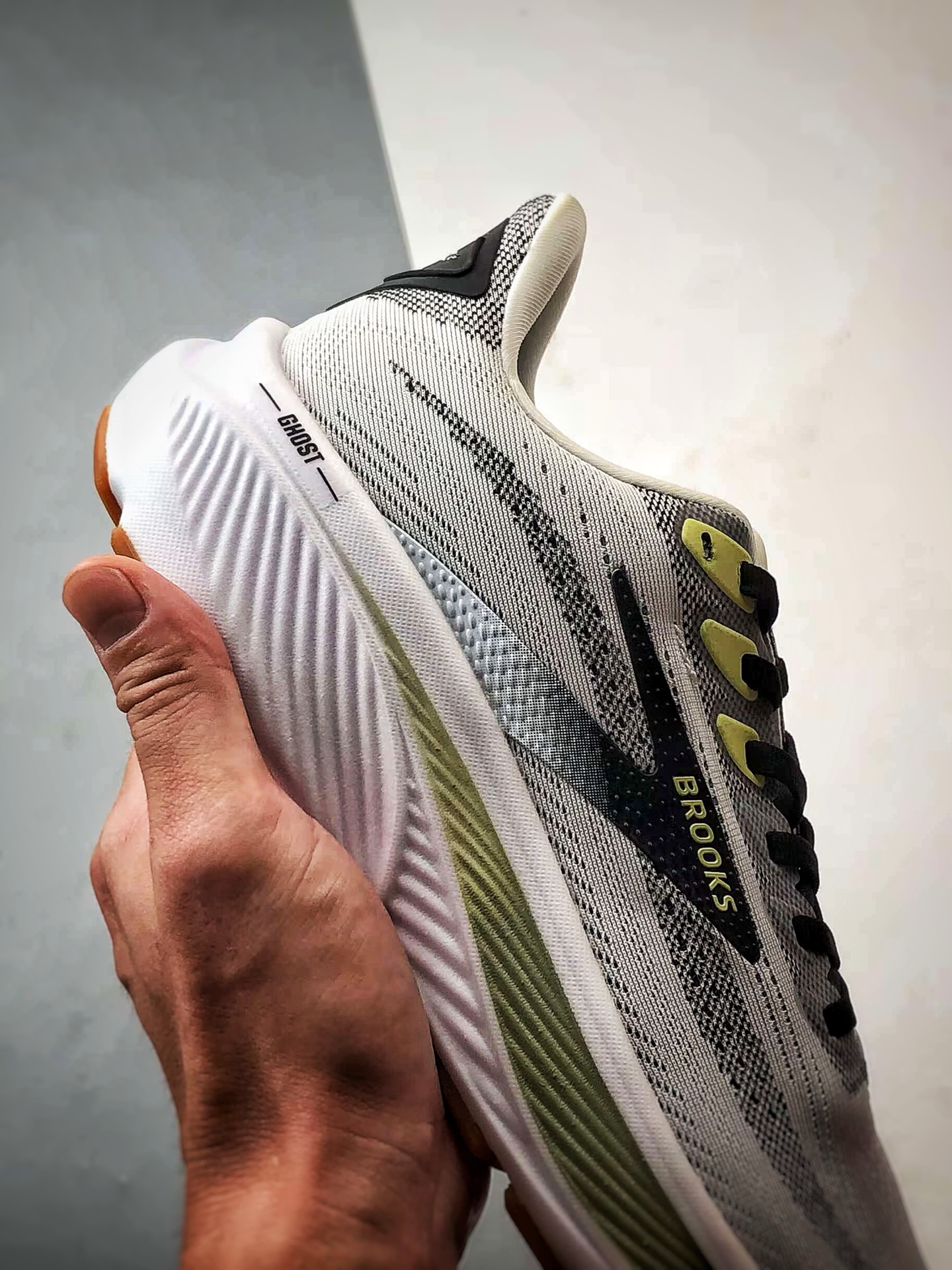 200 Brooks/布鲁克斯 Ghost17 灰黑绿 幽灵17时尚舒适休闲跑步鞋