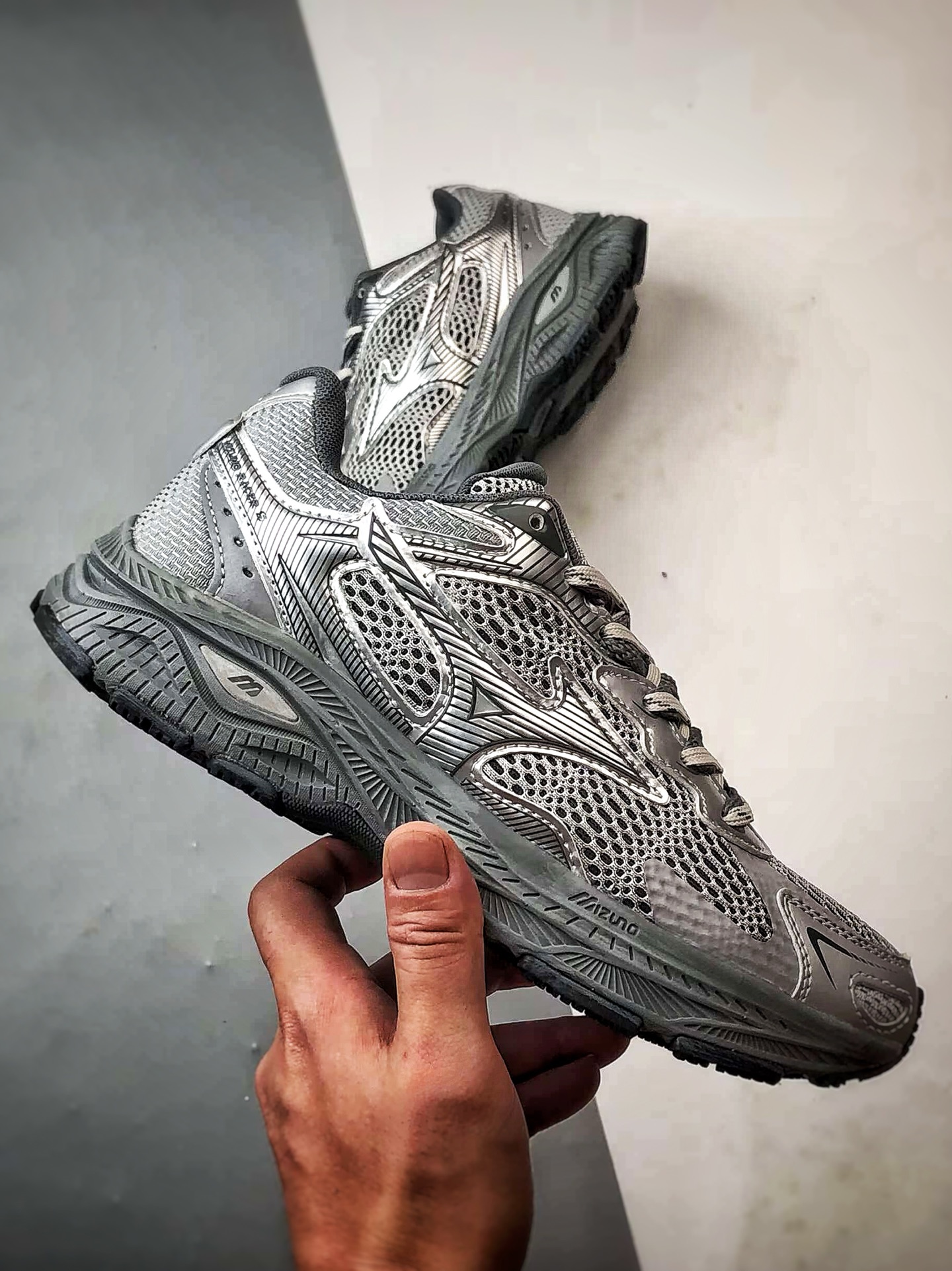 220 Mizuno Racer S 灰银 美津浓复古低帮透气休闲跑步鞋