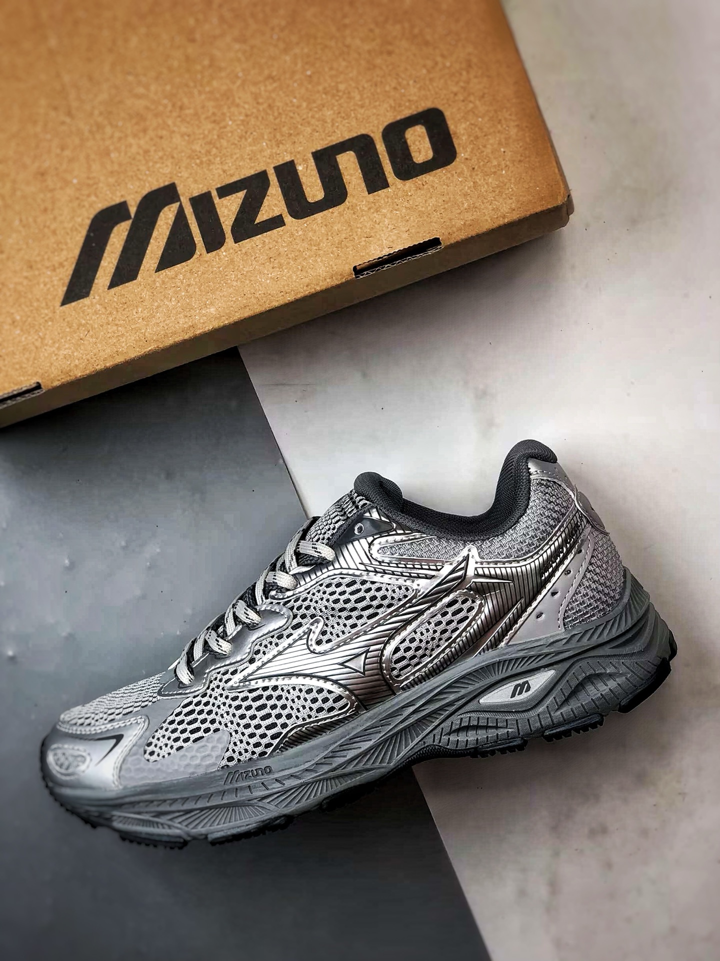 220 Mizuno Racer S 灰银 美津浓复古低帮透气休闲跑步鞋