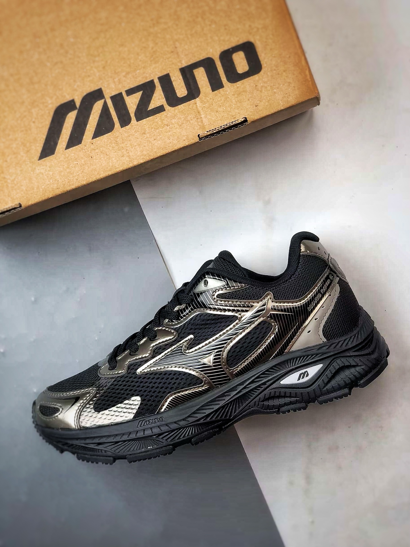 220 Mizuno Racer S 黑金 美津浓复古低帮透气休闲跑步鞋-Chinese UA Cheap High Quatity Brand Clothes Bags handbags Sneakers wholesale wholesaler seller from China Factory suppliers Fashion Clothing Shoes best Quality Beautiful Price 220 Mizuno Racer S 黑金 美津浓复古低帮透气休闲跑步鞋