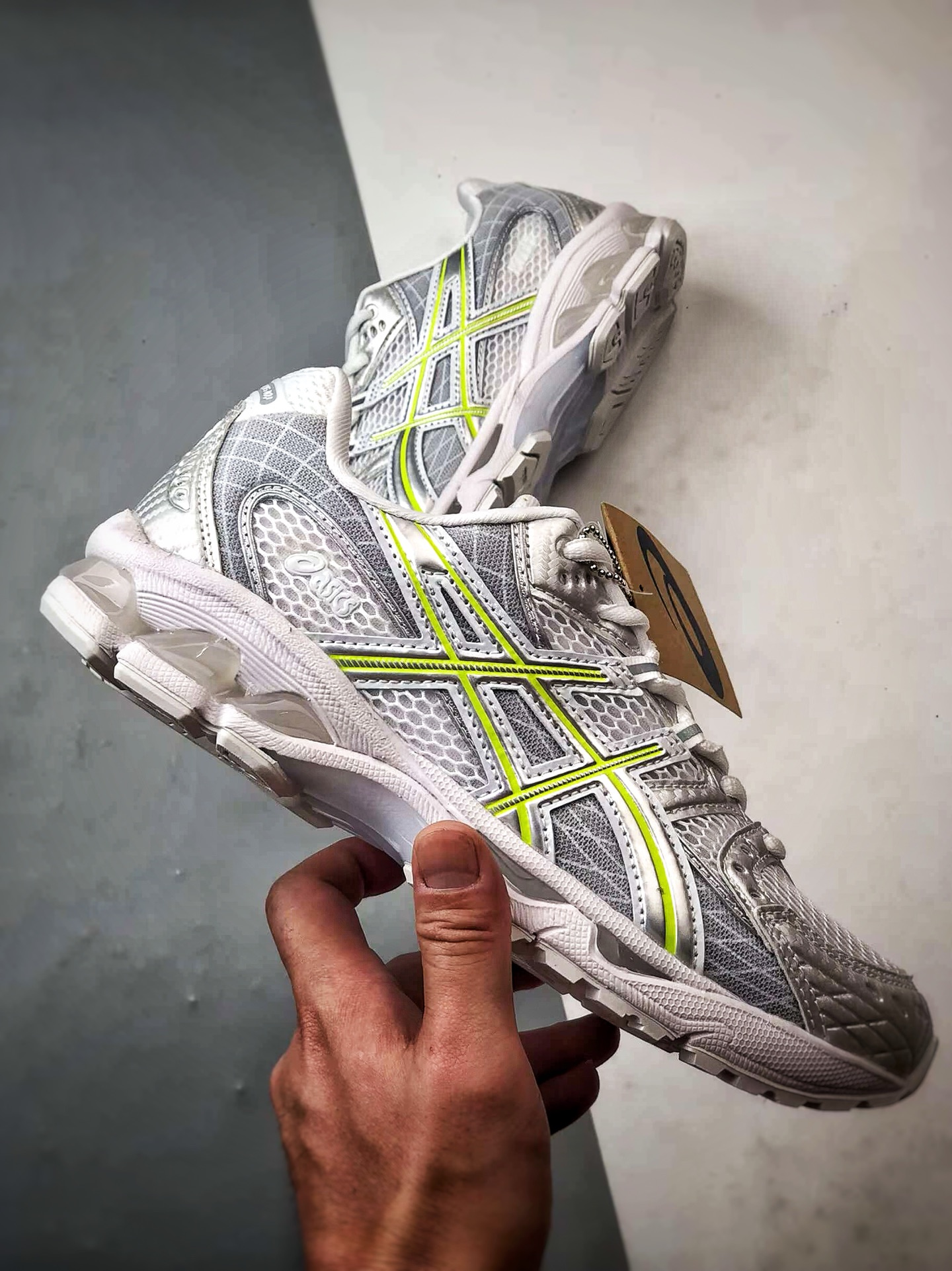 230 KITH x Asics Gel-Nimbus 10.1 白银黄 亚瑟士复古先锋潮流拼接休闲跑步鞋 1203A844-100-Chinese UA Cheap High Quatity Brand Clothes Bags handbags Sneakers wholesale wholesaler seller from China Factory suppliers Fashion Clothing Shoes best Quality Beautiful Price 230 KITH x Asics Gel-Nimbus 10.1 白银黄 亚瑟士复古先锋潮流拼接休闲跑步鞋 1203A844-100