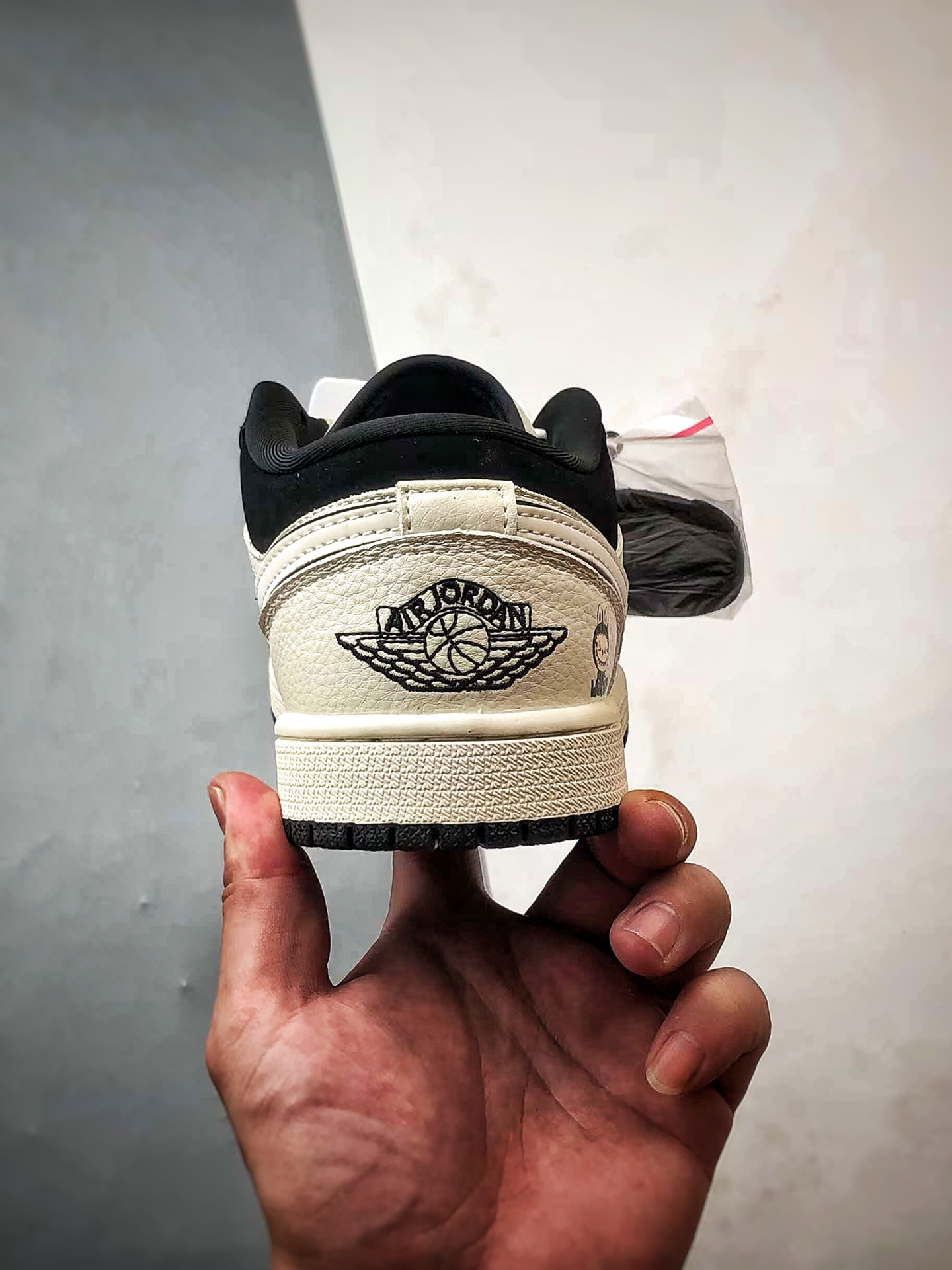 290 Air Jordan 1 Low ”高端定制” 拉布布涂鸦米白黑 QG2025-006