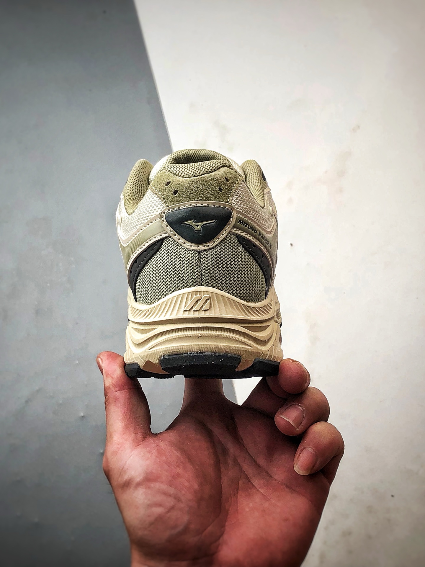 220 Mizuno Racer S 卡其浅绿 美津浓复古低帮透气休闲跑步鞋