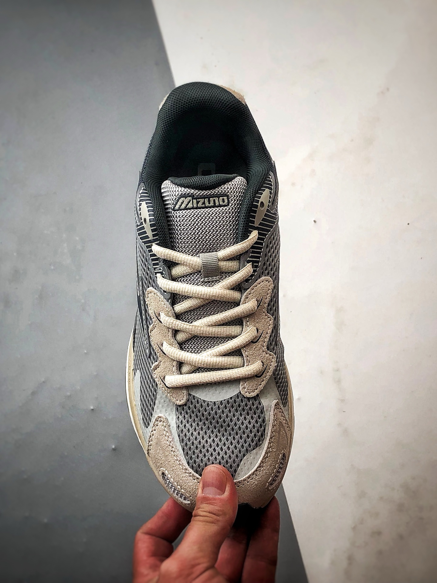 220 Mizuno Racer S 灰色 美津浓复古低帮透气休闲跑步鞋