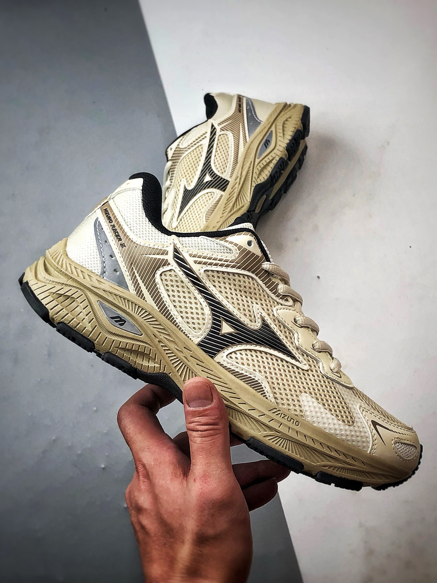 220 Mizuno Racer S 灰黑 美津浓复古低帮透气休闲跑步鞋 美津浓（Mizuno）