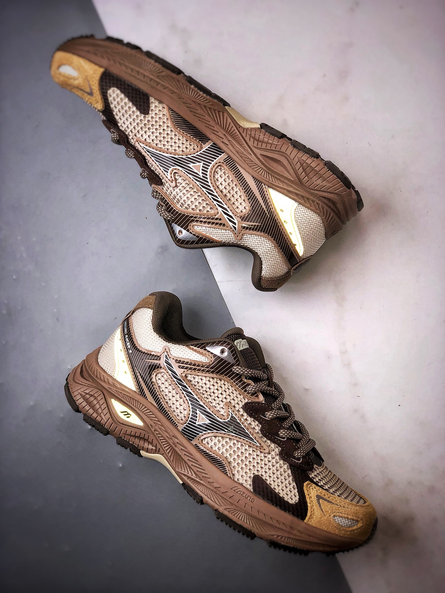 220 Mizuno Racer S 栗色 美津浓复古低帮透气休闲跑步鞋