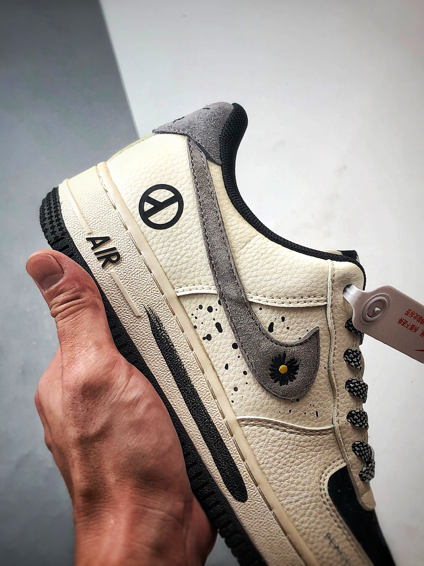 280 Air Force 1 '07 Low 雏菊印花白黑灰 QW5606-265