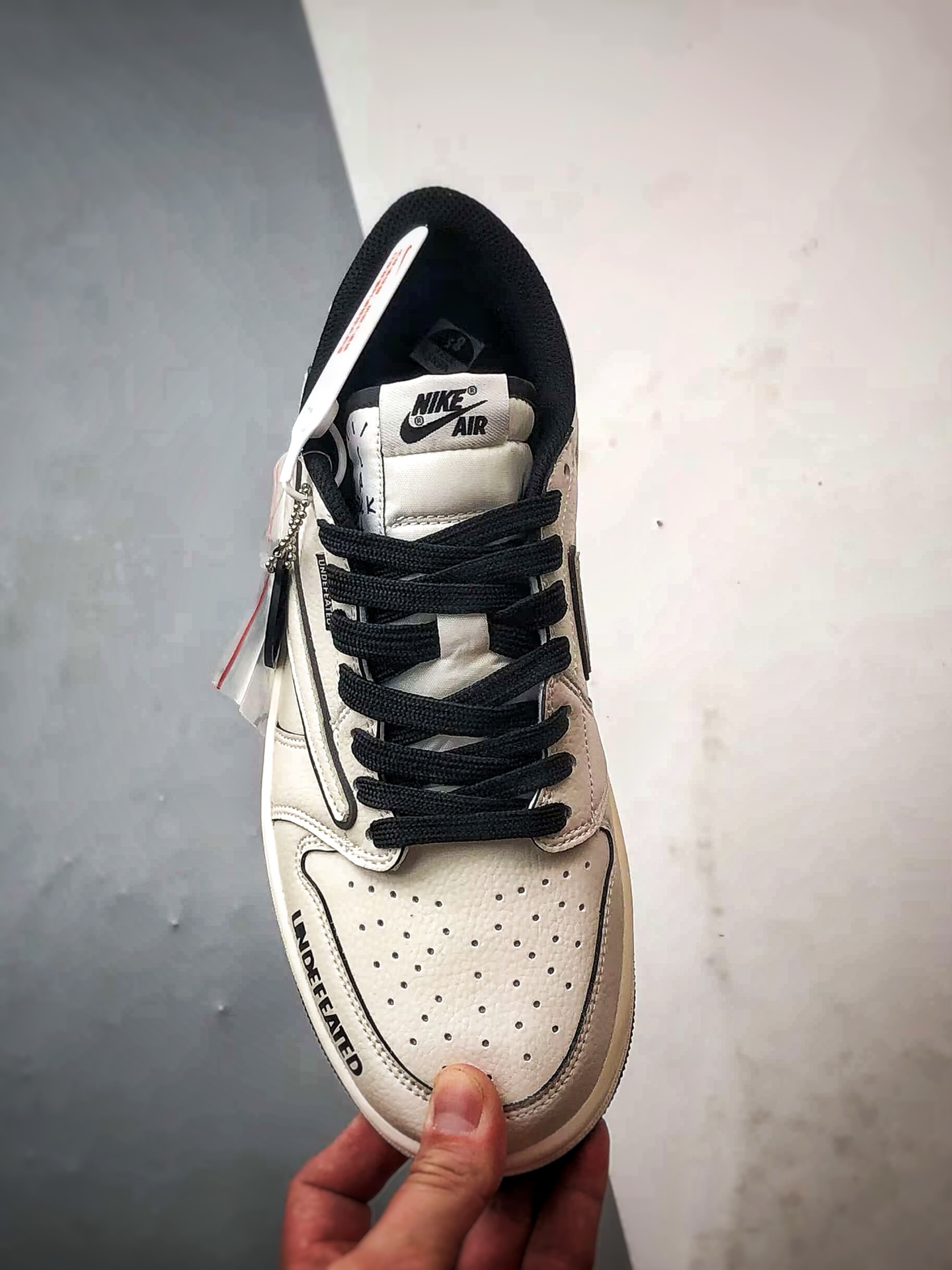 300 Air Jordan 1 Low ”高端定制” 五道杠米白黑倒钩 DF1845-536